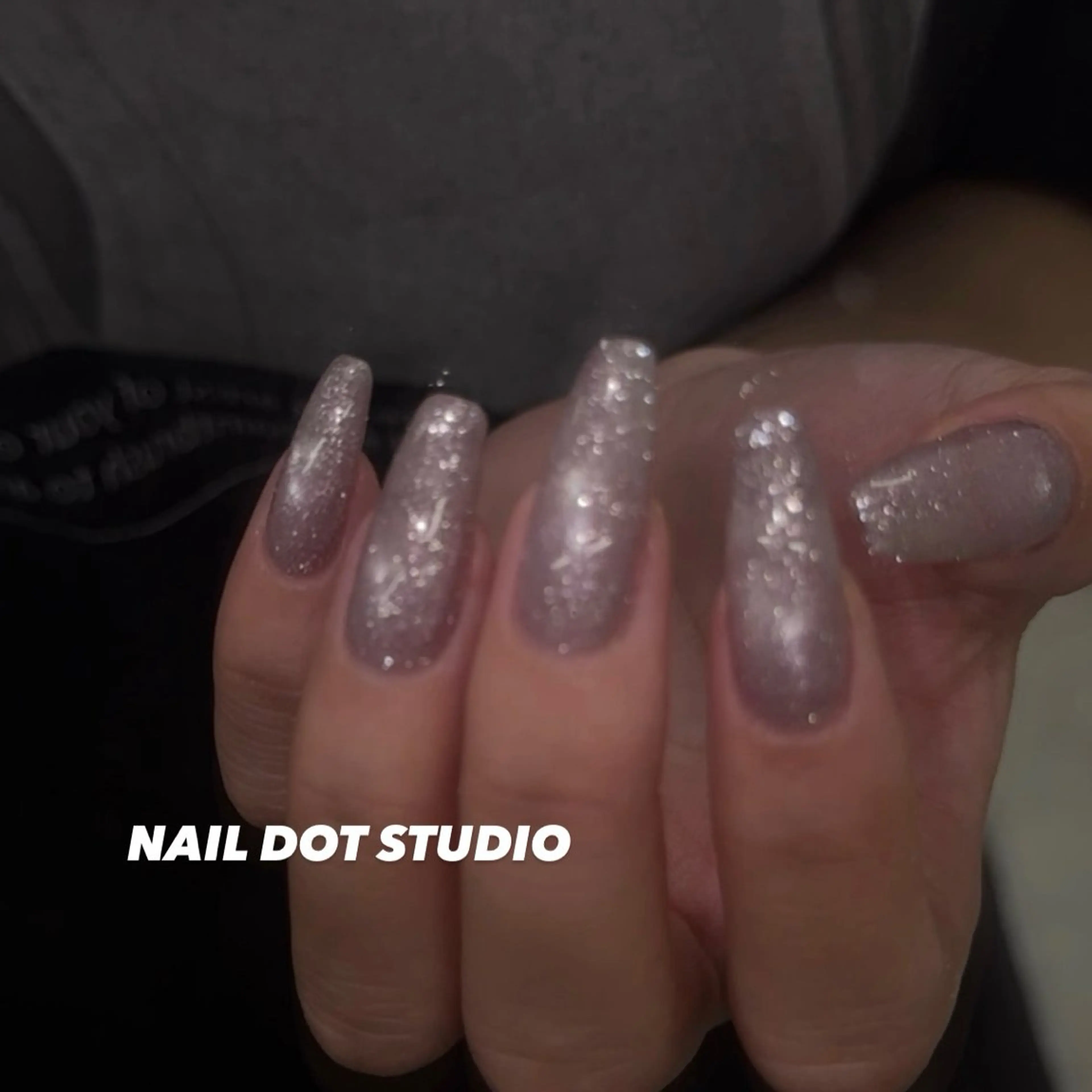 ネイル ハンドネイル NAILDOTSTU DIO SEINAのネイルデザイン