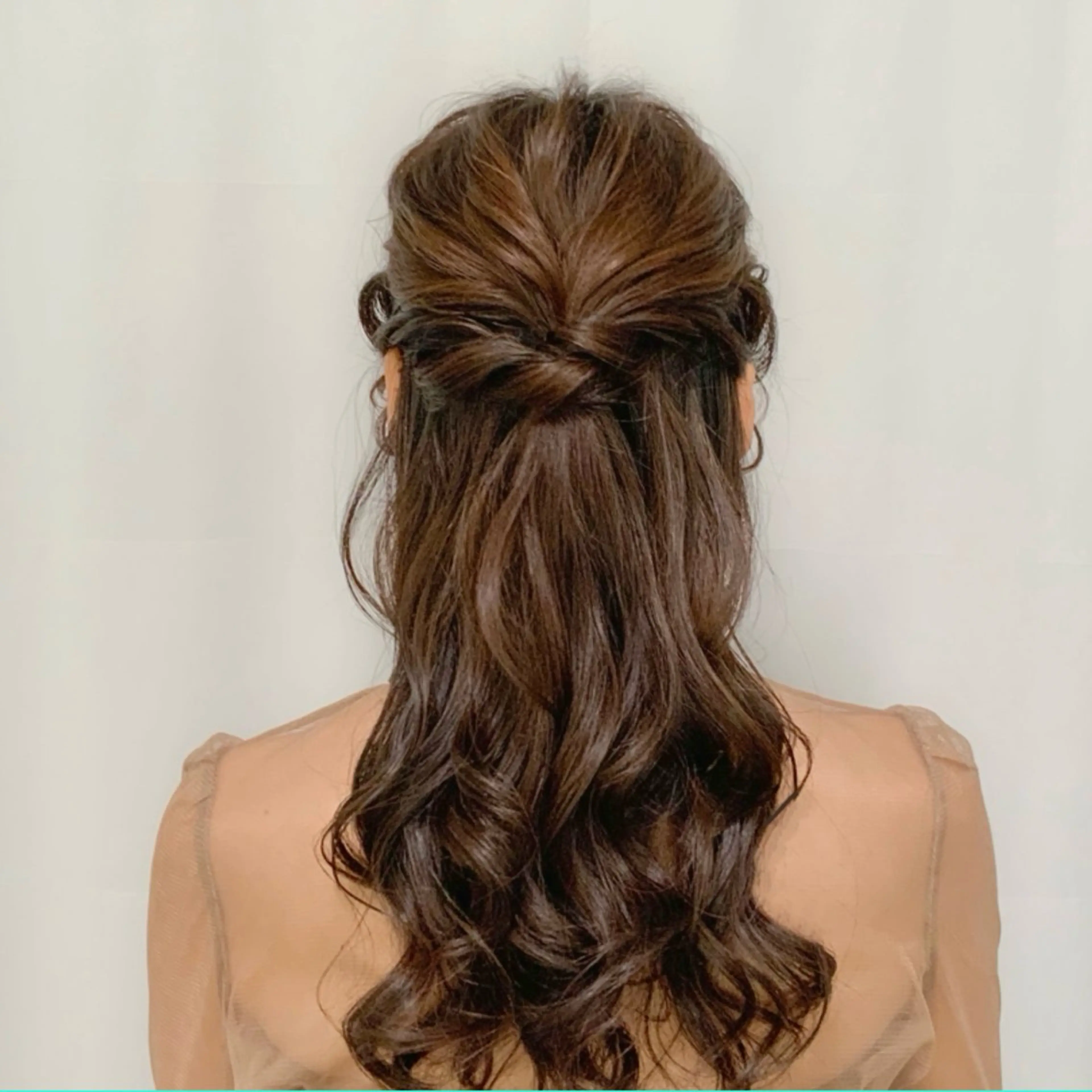 ヘアアレンジ ハーフアップ ヘアセット CHATEAU TERRACE所属・似合うヘアメイク🪞 CHATEAUのヘアスタイル