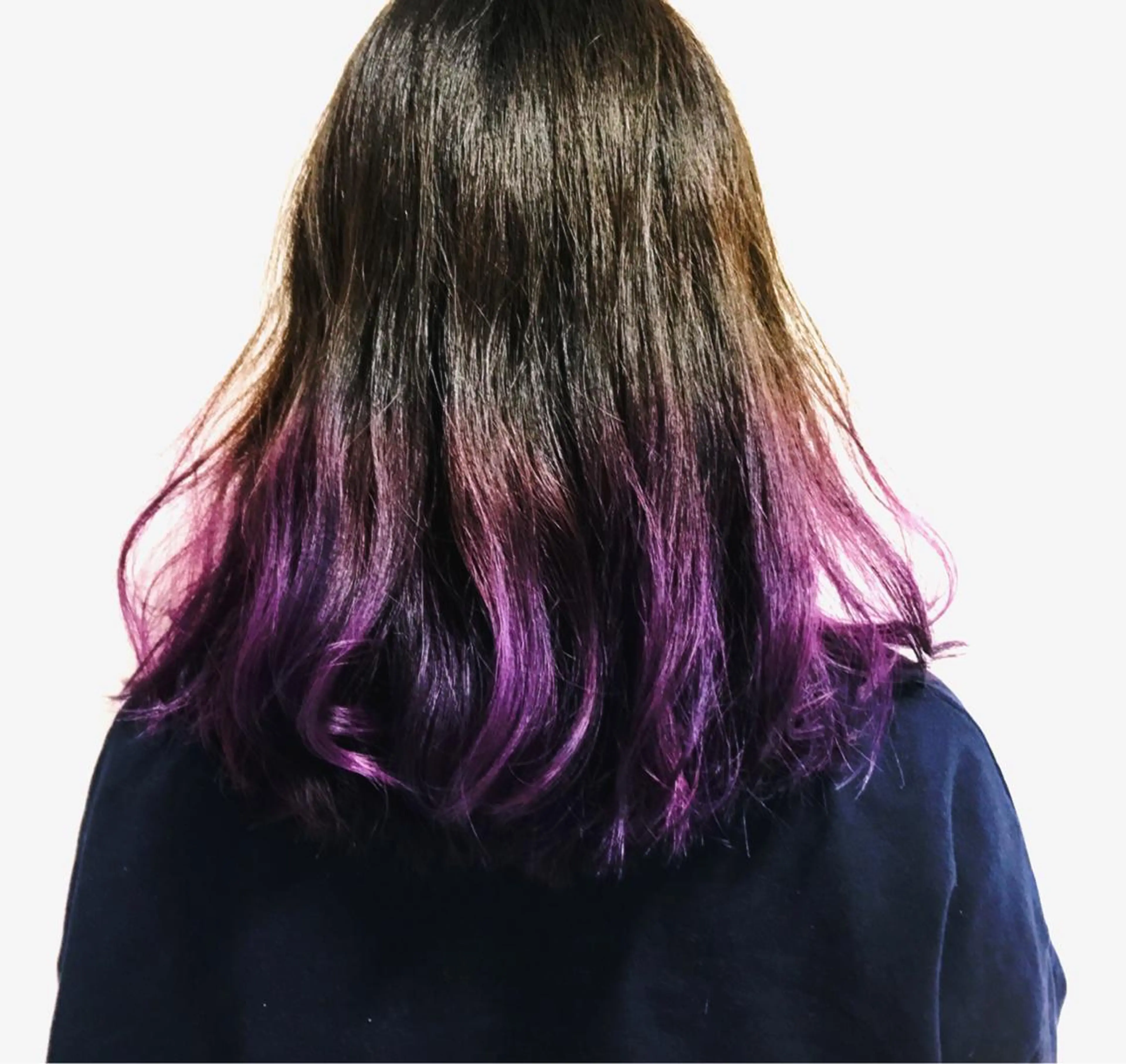 セミロング カラー ブリーチ グラデーションカラー パープルカラー 長谷川 誠志のヘアスタイル