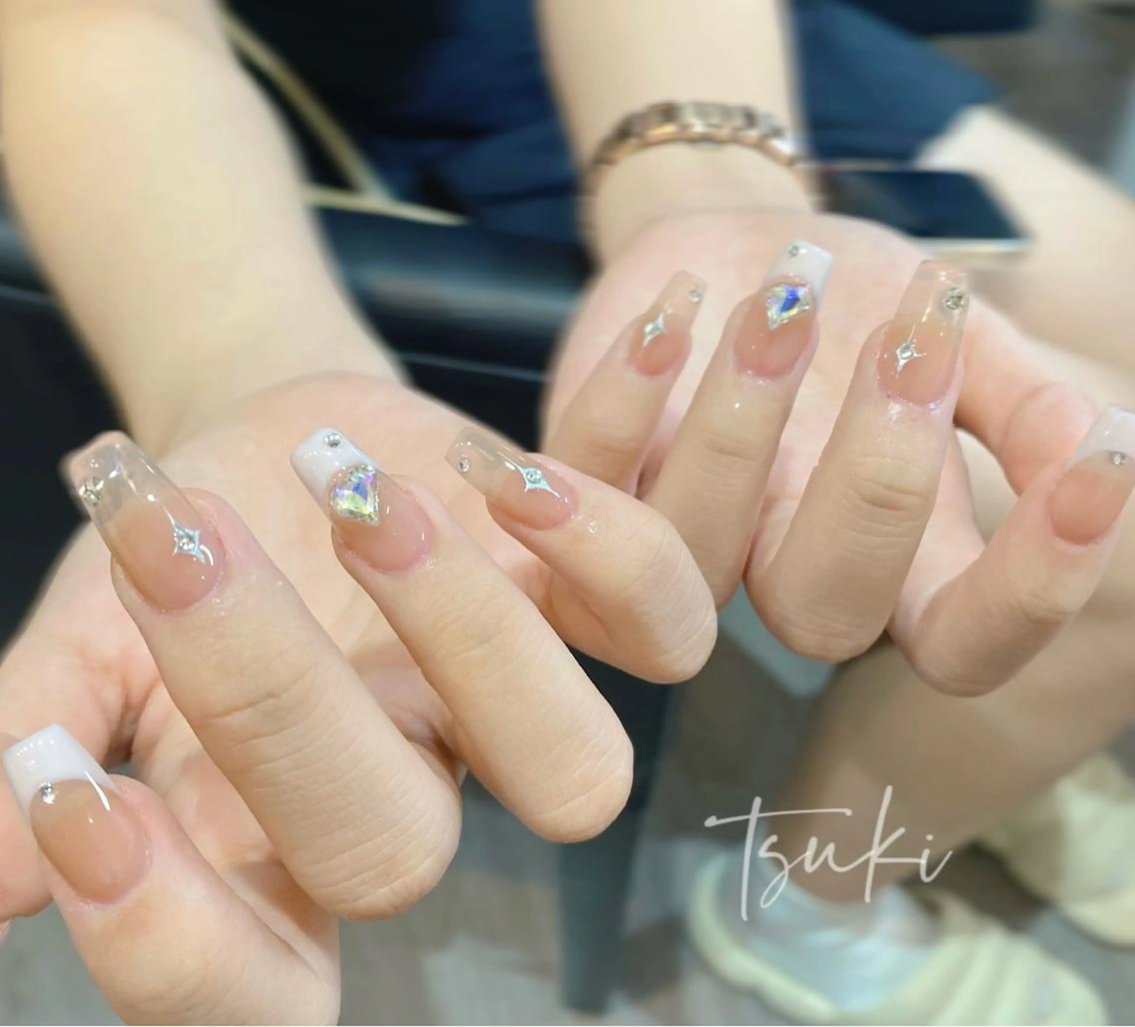 ロング ネイル LUNA Nail salon💕のネイルデザイン