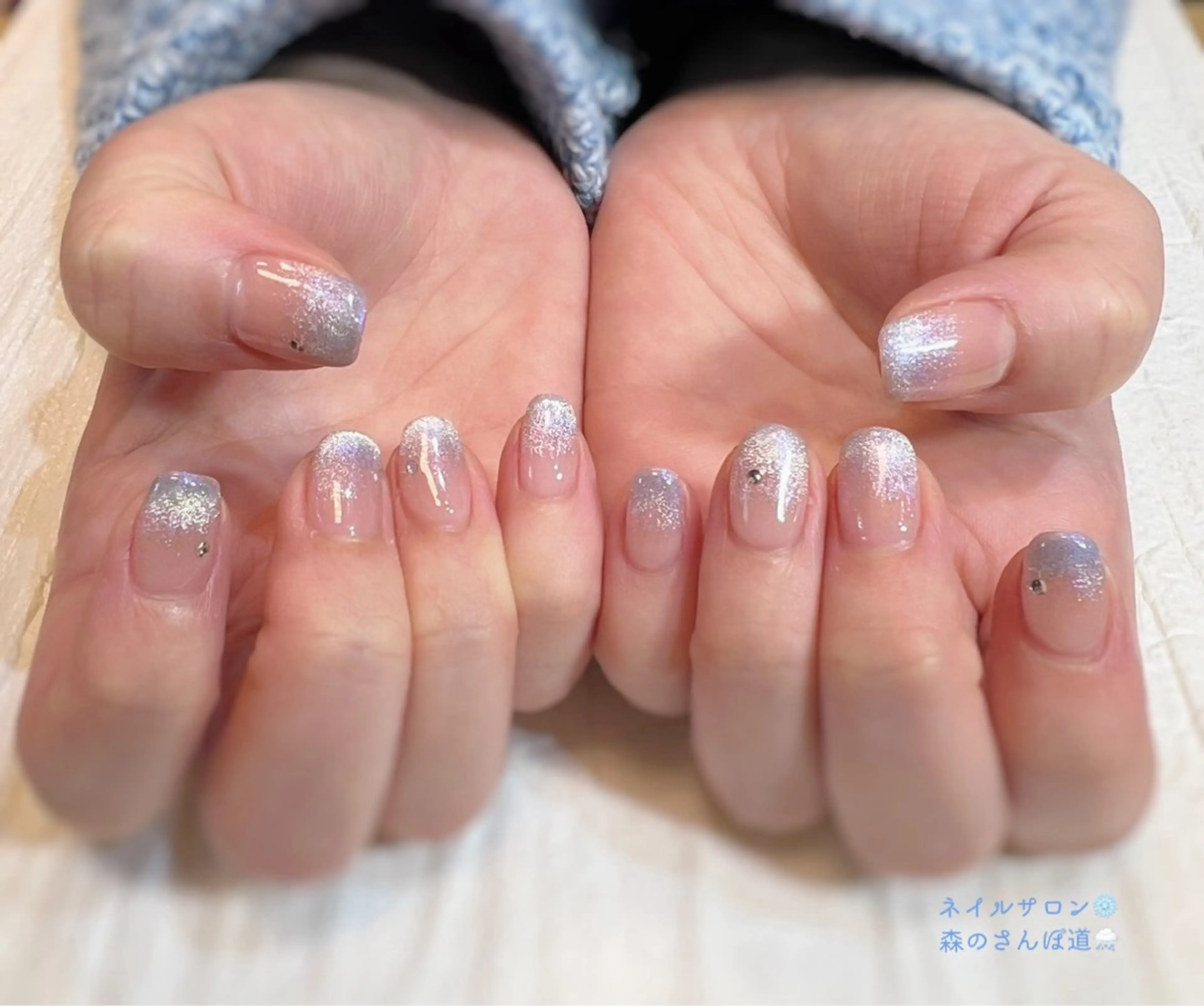 グラデーションネイル、ラメグラデの写真