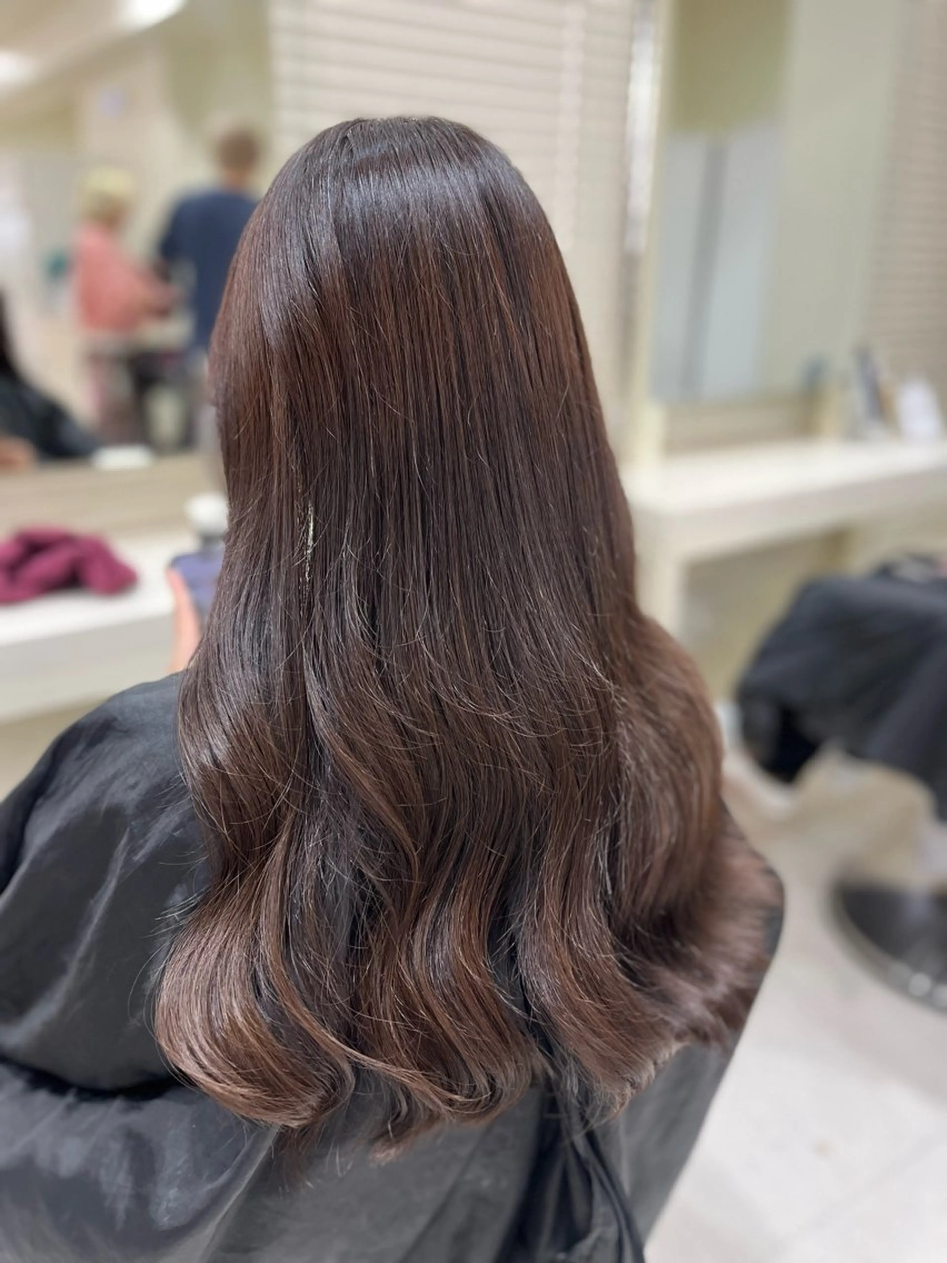 ロング カラー ブラウンカラー チョコレートブラウン ヘアカラー ヘアセット 大人上品ベージュ 🎀HARUNAのヘアスタイル