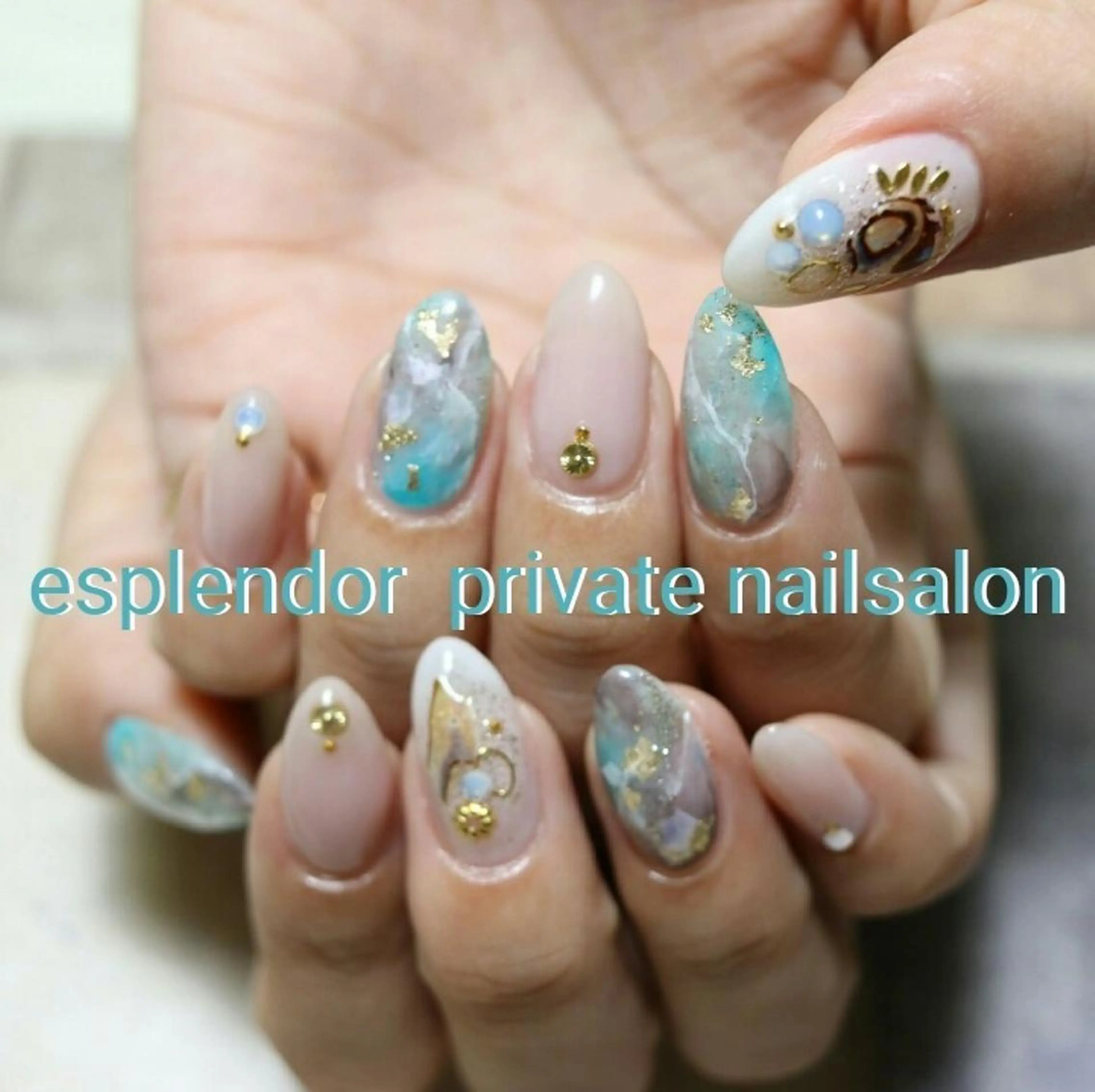 ネイル アートネイル クリアネイル キラキラネイル esplendor  エスプレンドル所属・esplendor  エスプレンドルのネイルデザイン