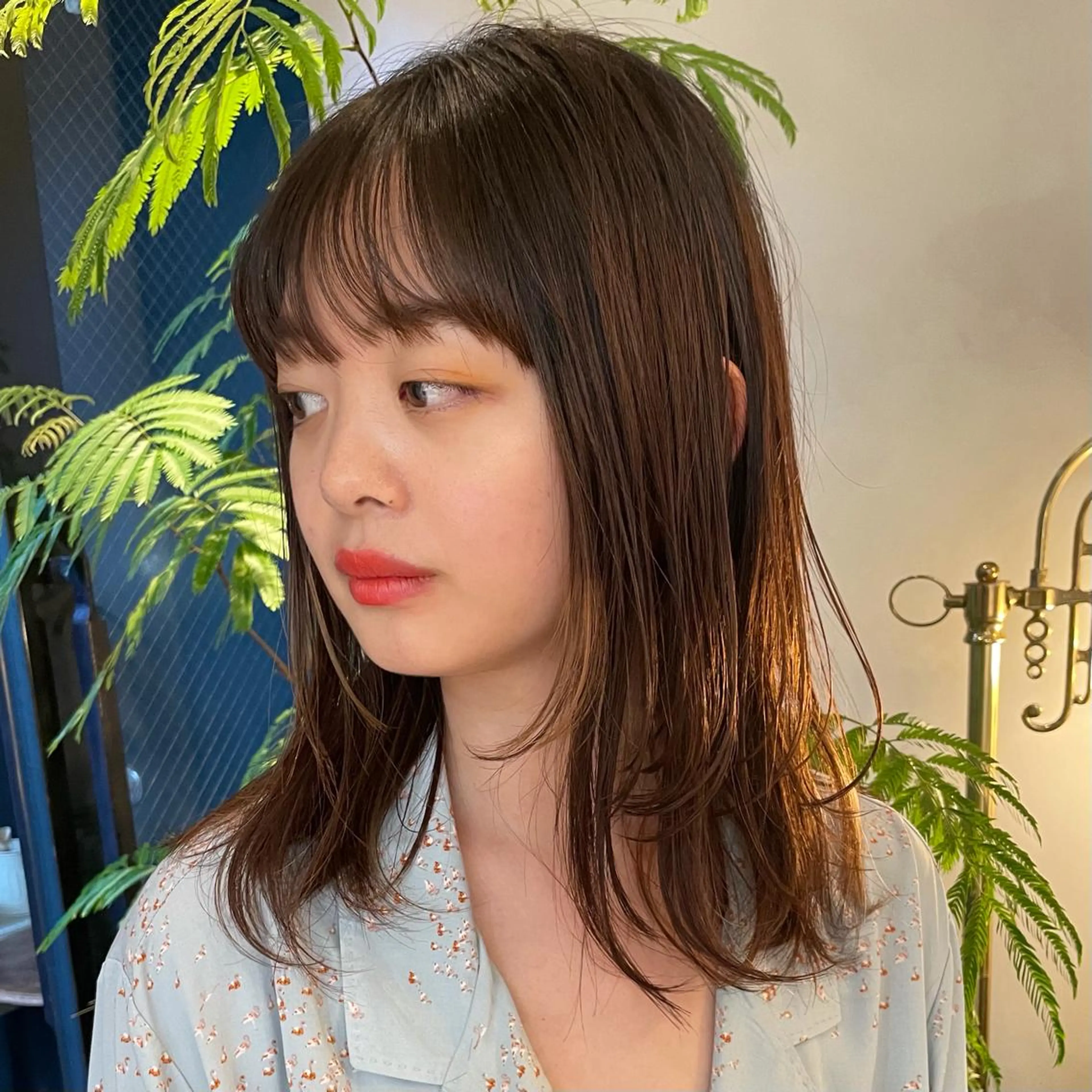 ミディアム カラー ハイライトカラー ハイライト レイヤーカット カット ヘアカラー トリートメント SALOWIN所属・ブリーチ✨ ボブ✨レイヤーのヘアスタイル