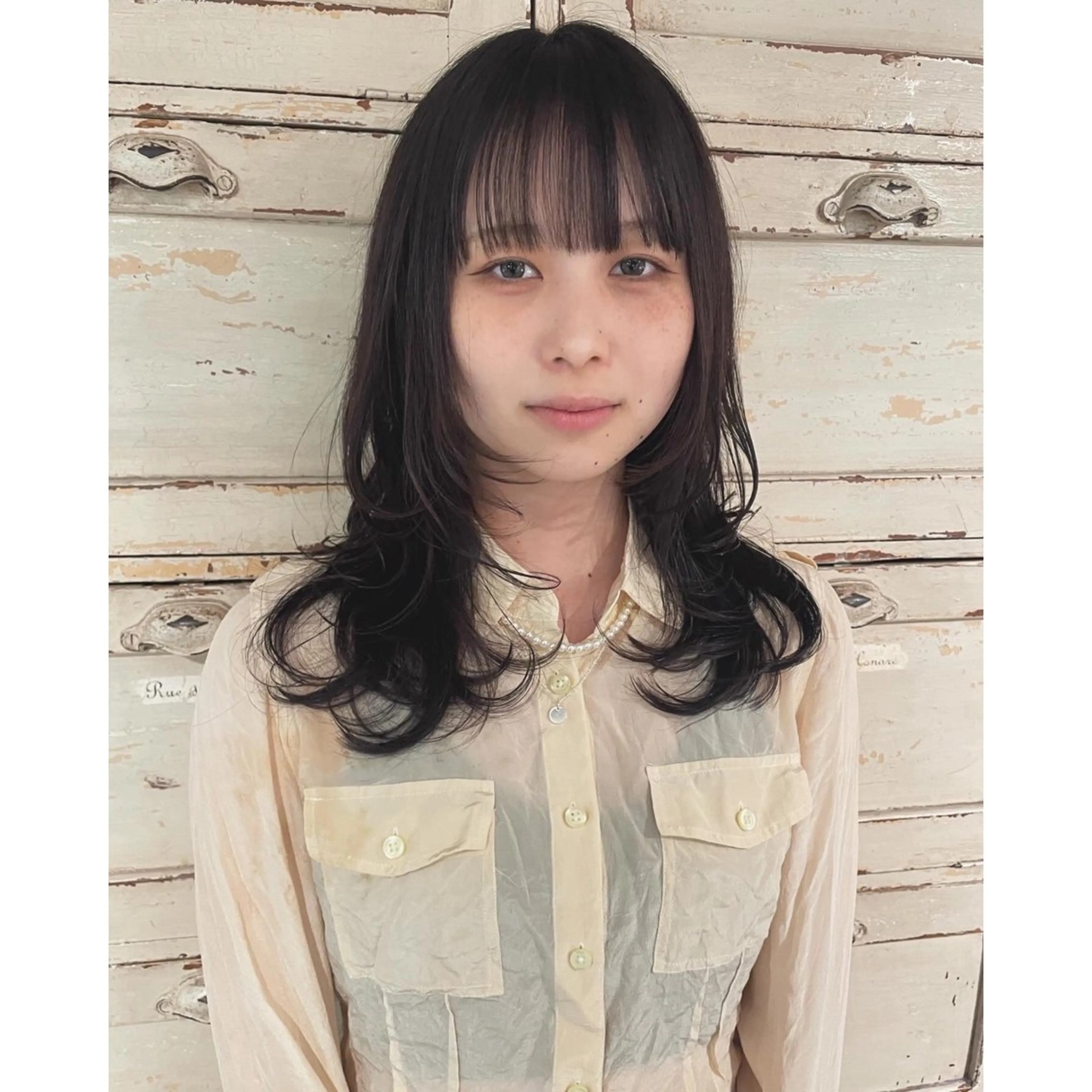 ミディアム カット RorriM natsuのヘアスタイル