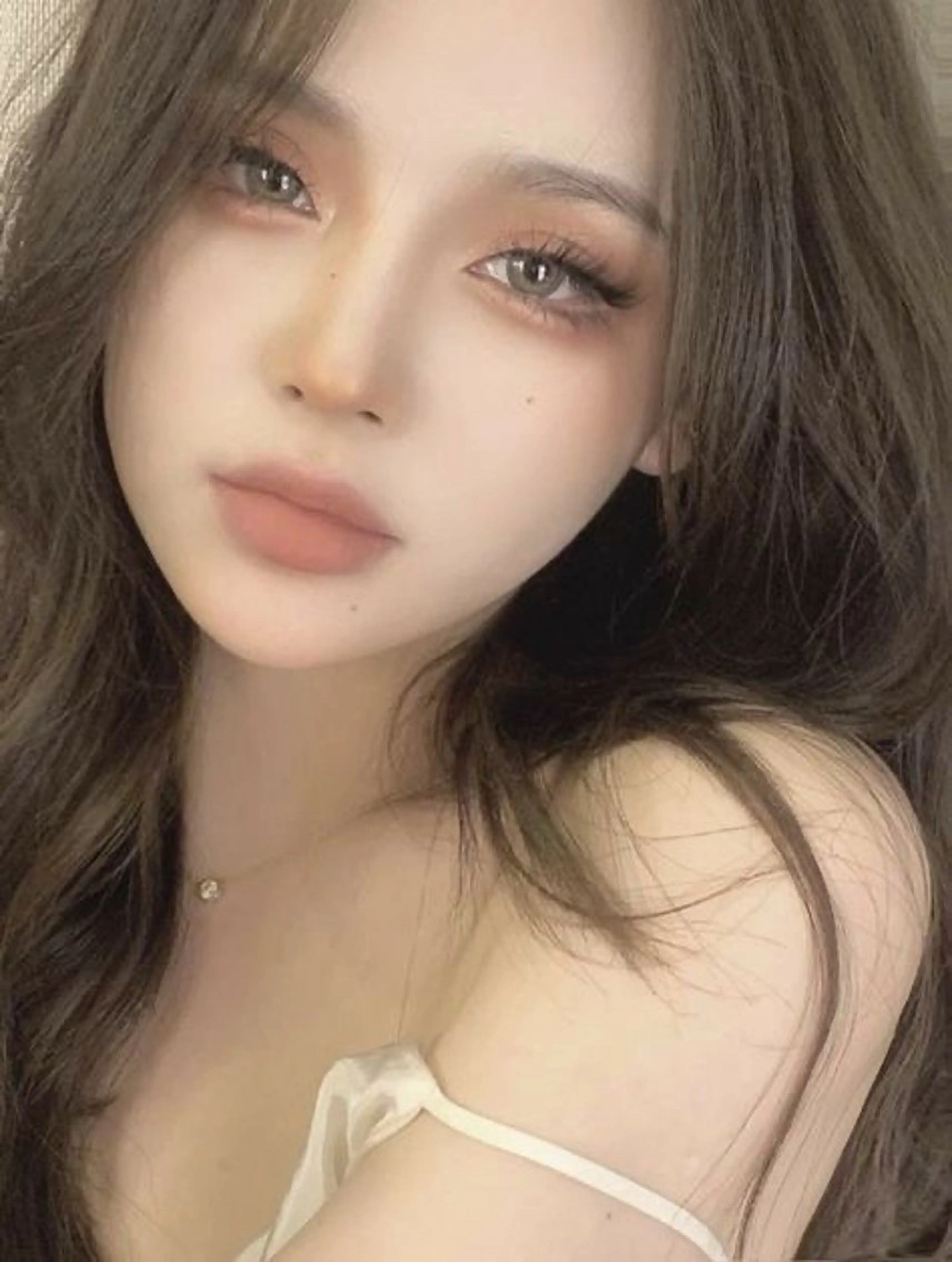 ロング カラー ベージュカラー ブリーチ ダブルカラー ブリーチなしカラー 小顔カット カット ヘアカラー トリートメント 原宿／ワンホンヘア SAAYA🖤のヘアスタイル