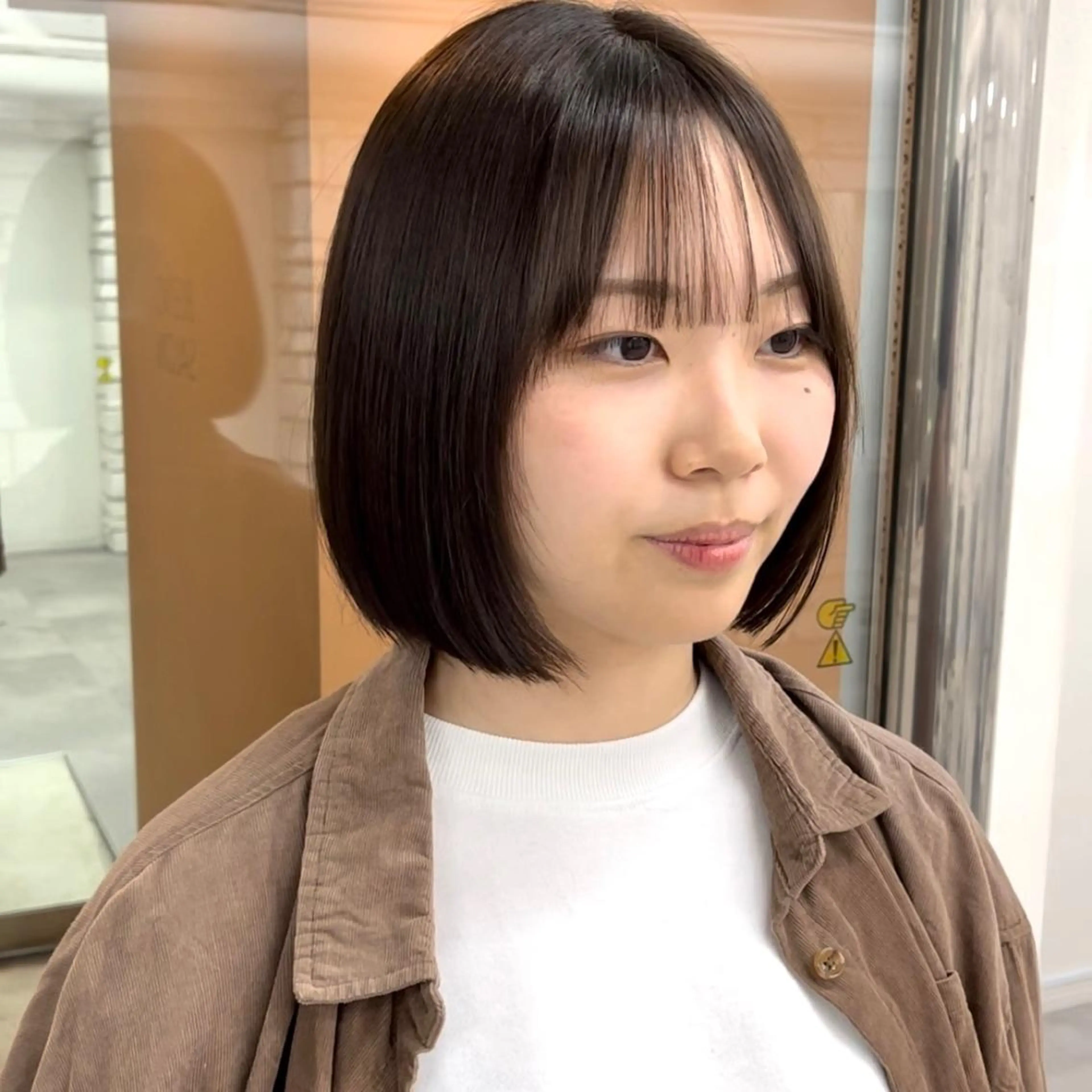 カラー グレージュ ボブ カット ヘアカラー トリートメント 天王寺髪質改善なら よしみさん✨のヘアスタイル