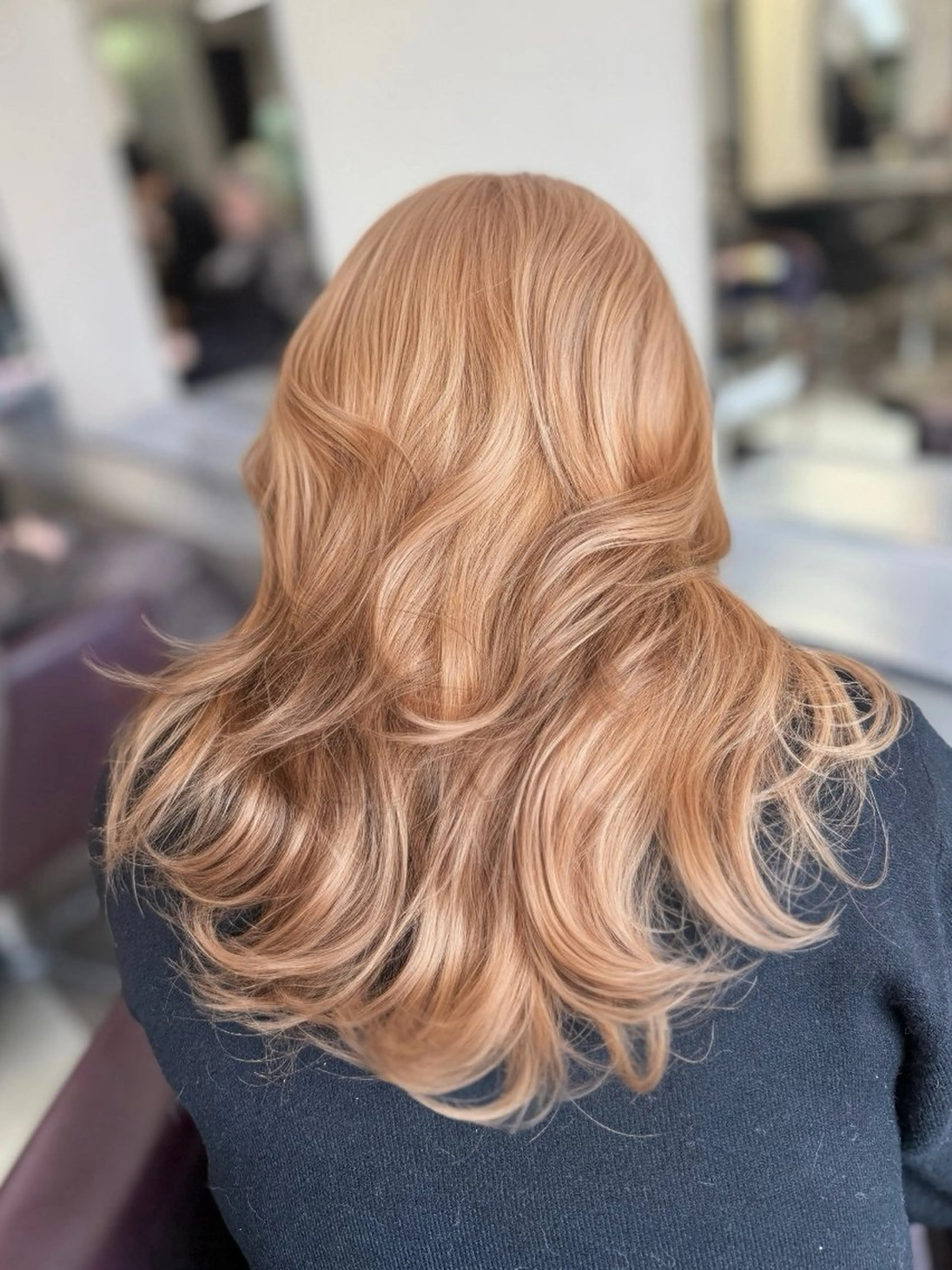 セミロング カラー ヘアカラー トリートメント 天神大名/ブリーチ 鶴岡和幸/ハイトーンのヘアスタイル