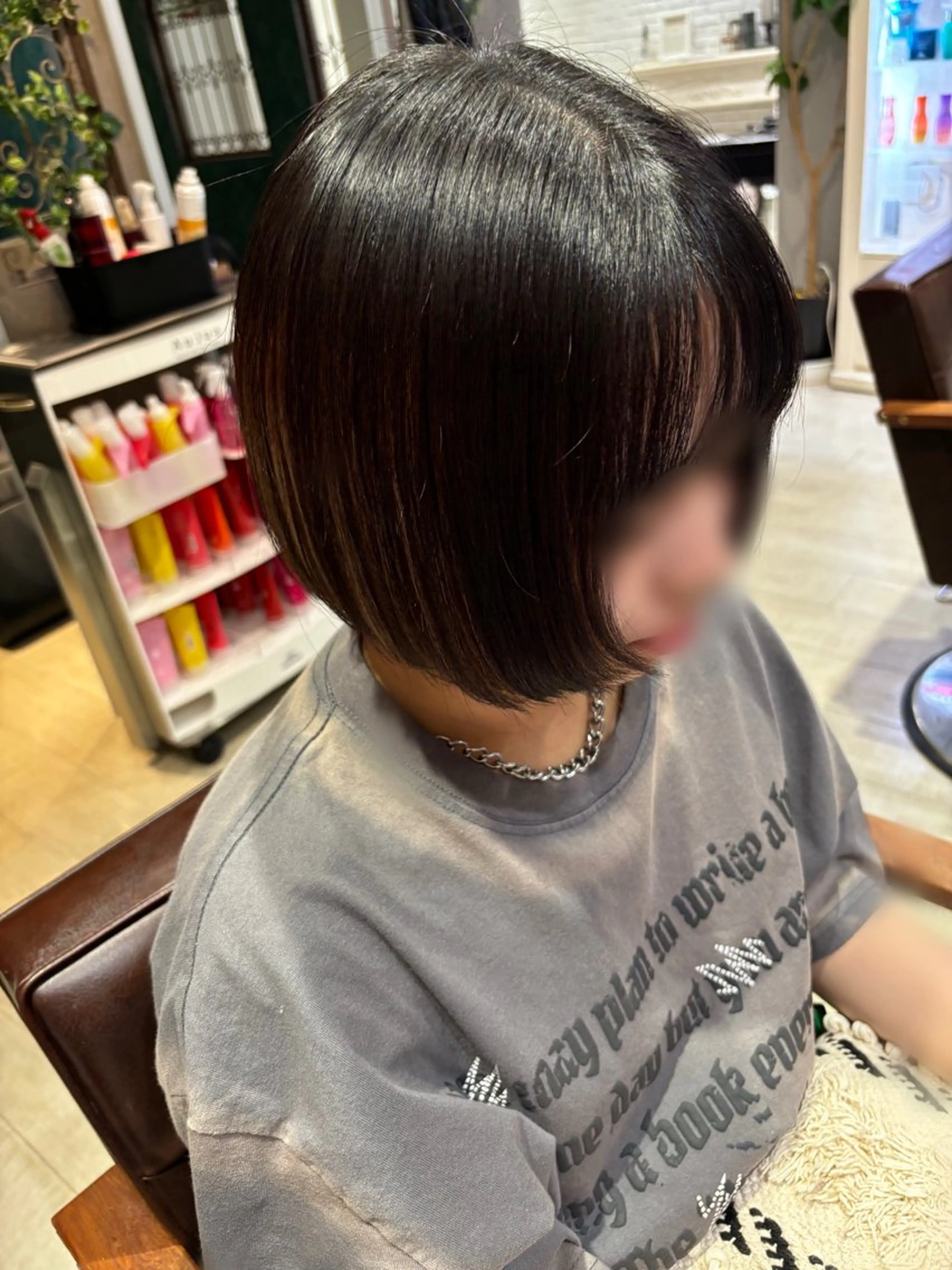 ミディアム 顔まわりレイヤー 顔周りカット レイヤーカット 🫧Ayumu🫧 透明感カラー/春日のヘアスタイル