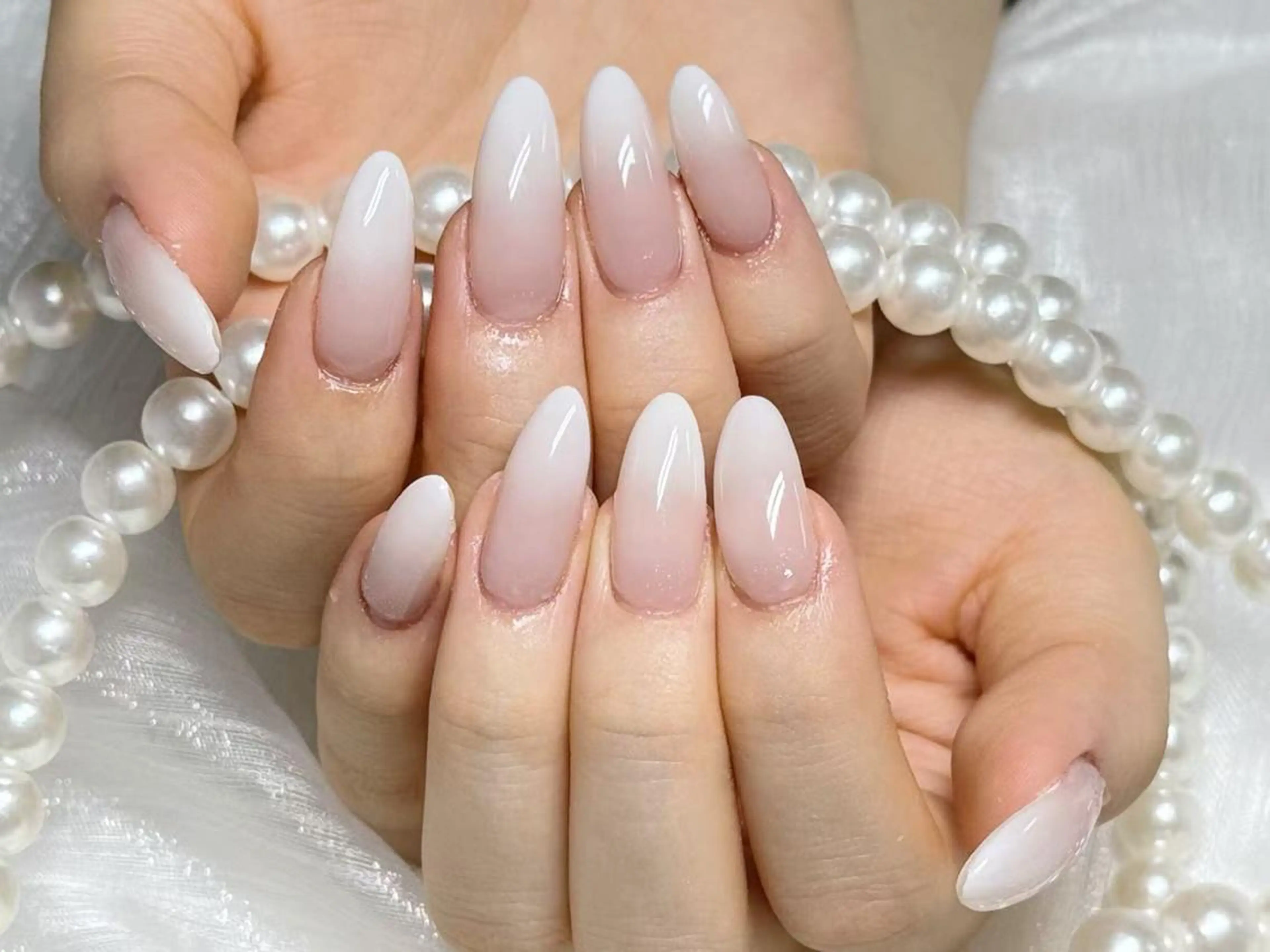 ネイル アートネイル クリアネイル 成人式 長さ出し フラッシュネイル ハンドネイル Ru na🍳のネイルデザイン