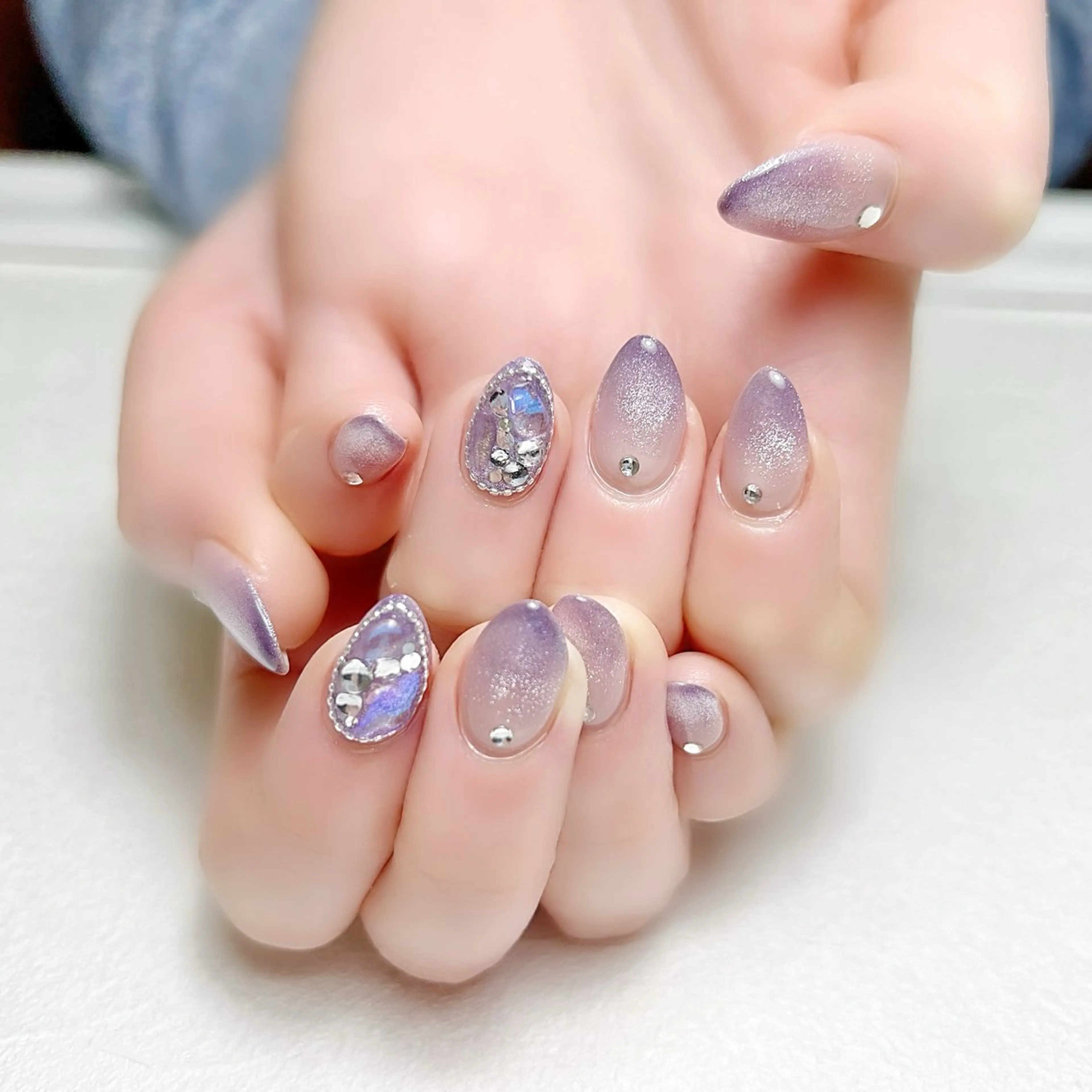 ネイル ガーリー グラデーション キラキラネイル マグネットネイル rouse nail RISATOのネイルデザイン