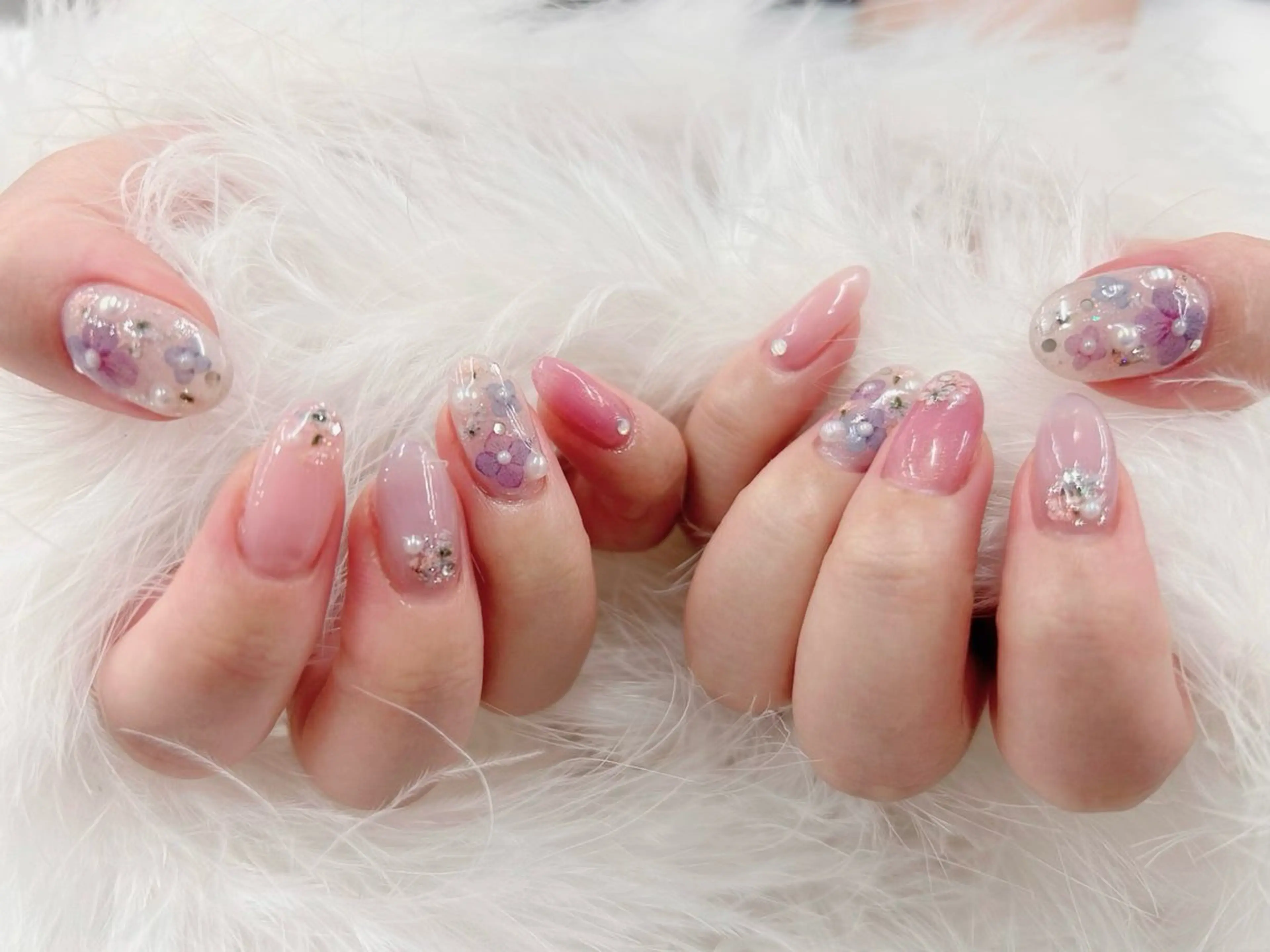 ネイル ネイルサロンクイーン 東京/新宿/大久保のネイルデザイン