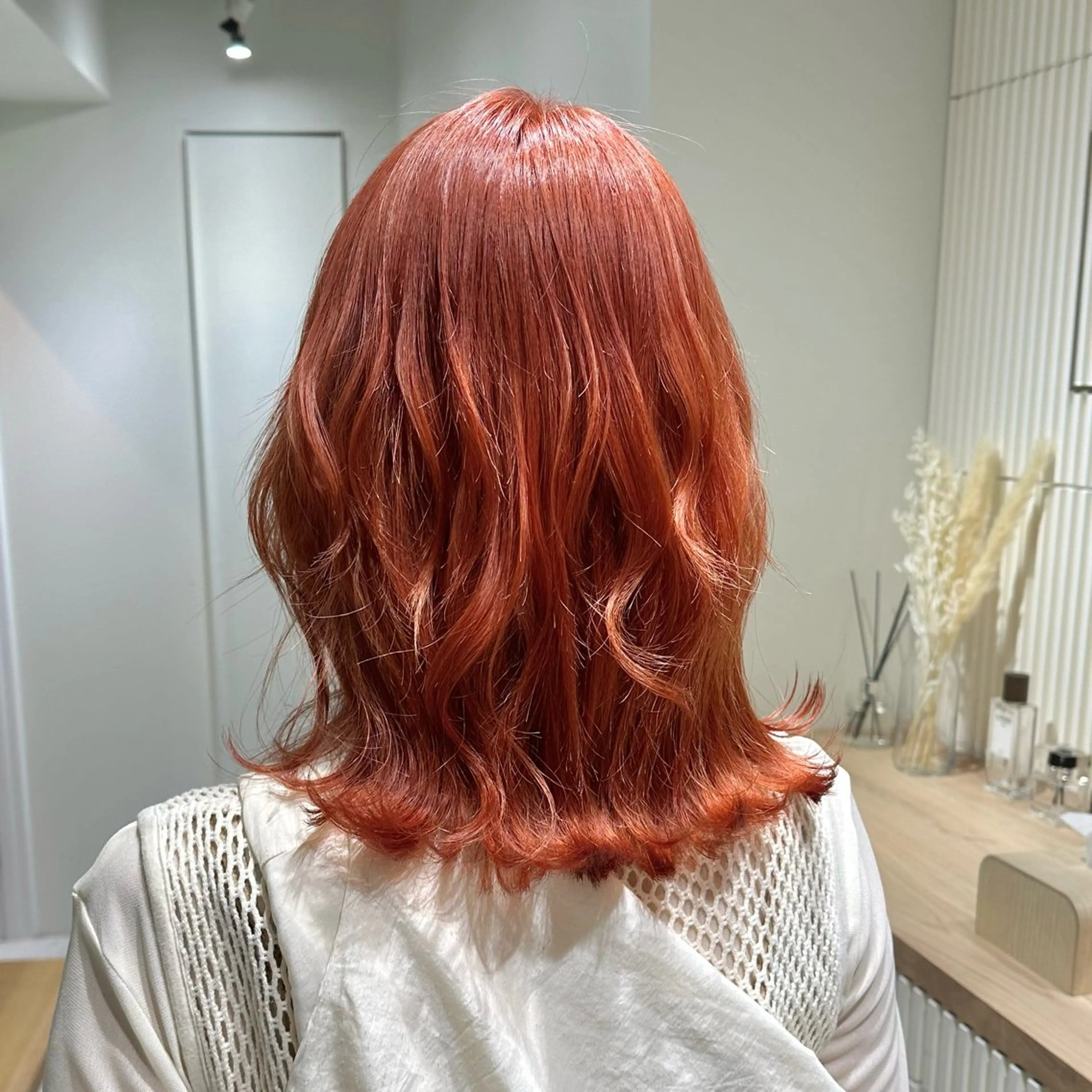 セミロング カラー ブリーチ オレンジ GO TODAY SHARE SALON 原宿本店所属・ブリーチ/ハイトーン 艶カラー/ユリナのヘアスタイル