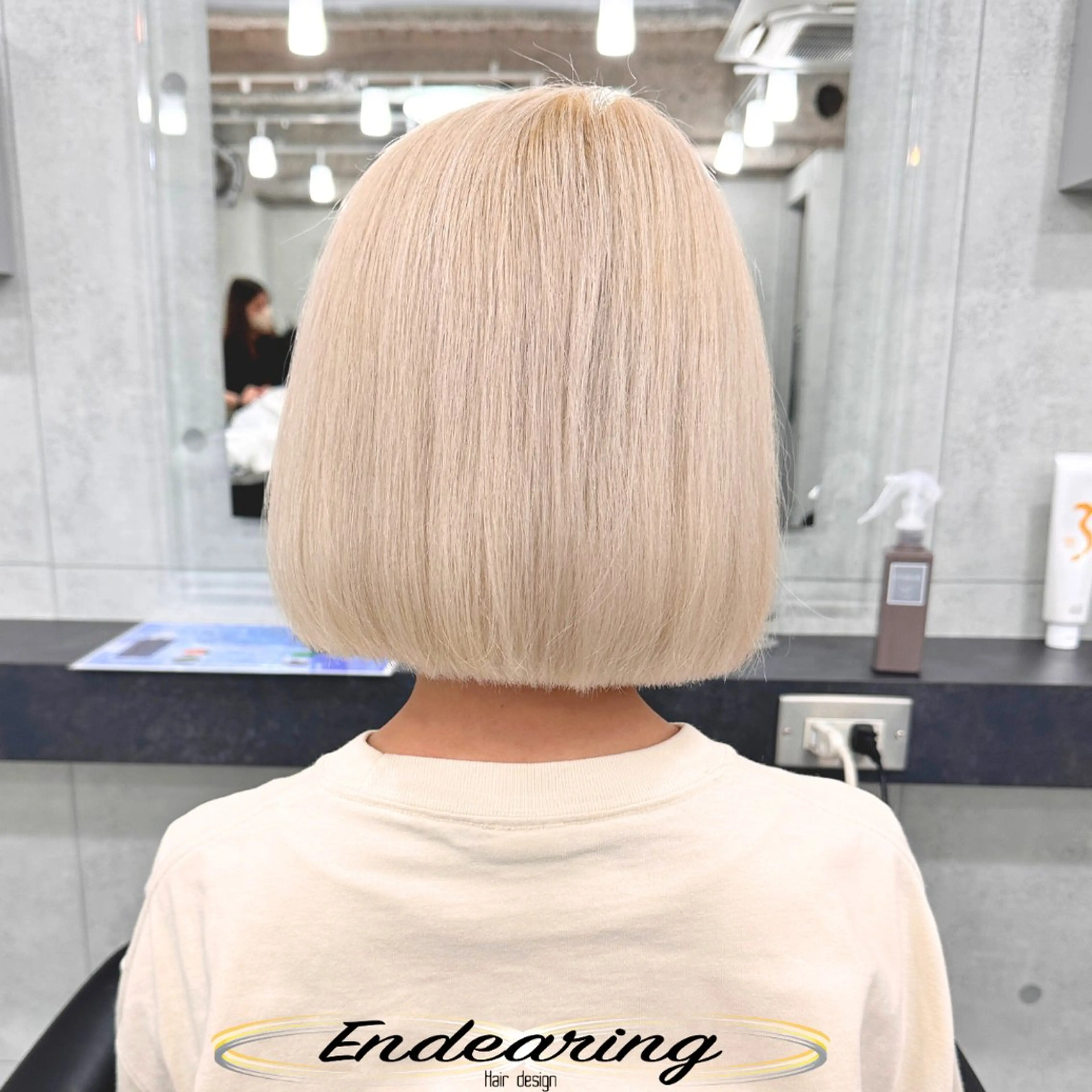 カラー ベージュカラー ブリーチ 透明感カラー ボブ ヘアカラー Endearing 銀座/レイヤーカットのヘアスタイル