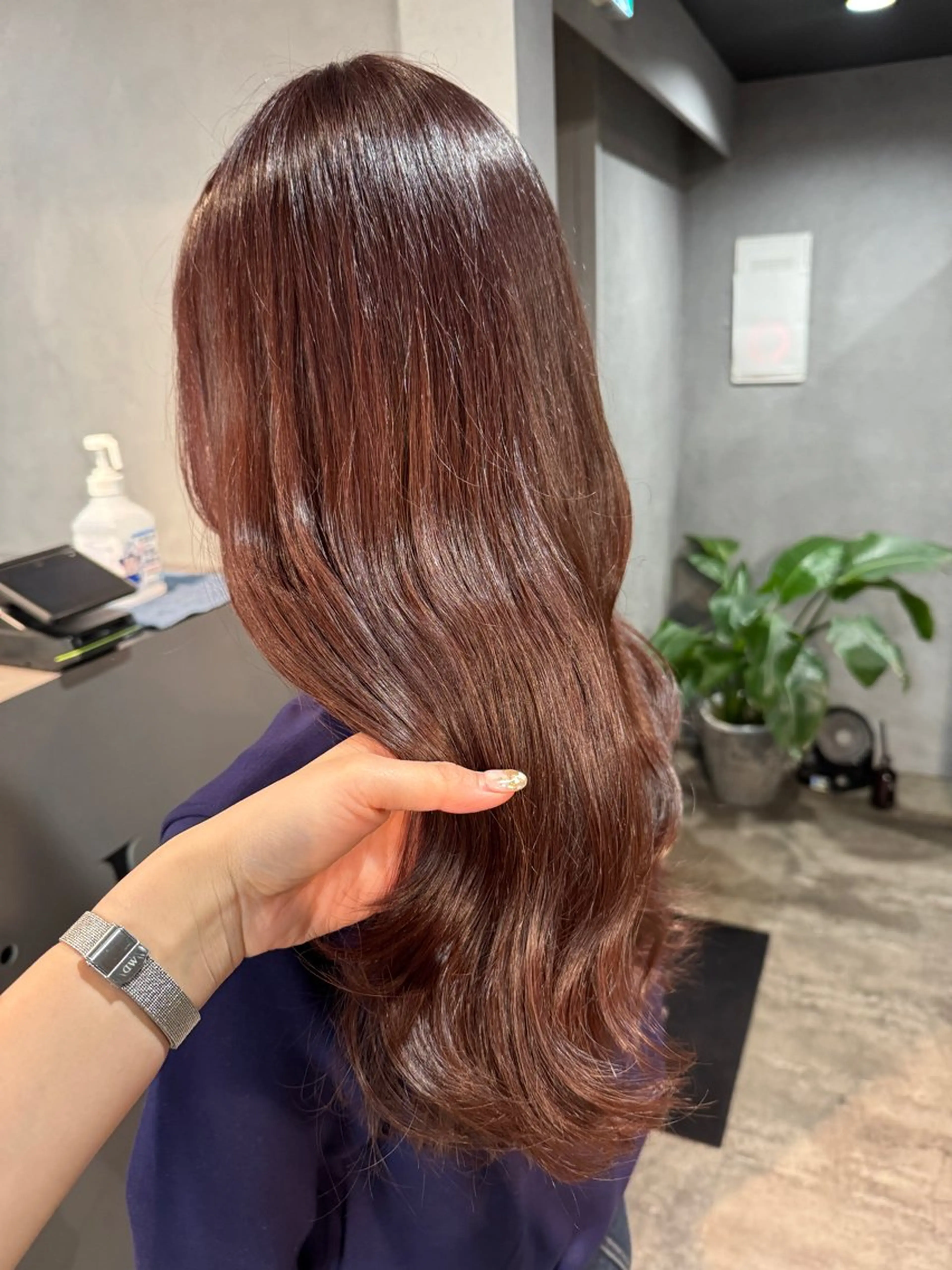 ロング ヘアカラー トリートメント 髪質改善/艶髪 MINAMIのヘアスタイル