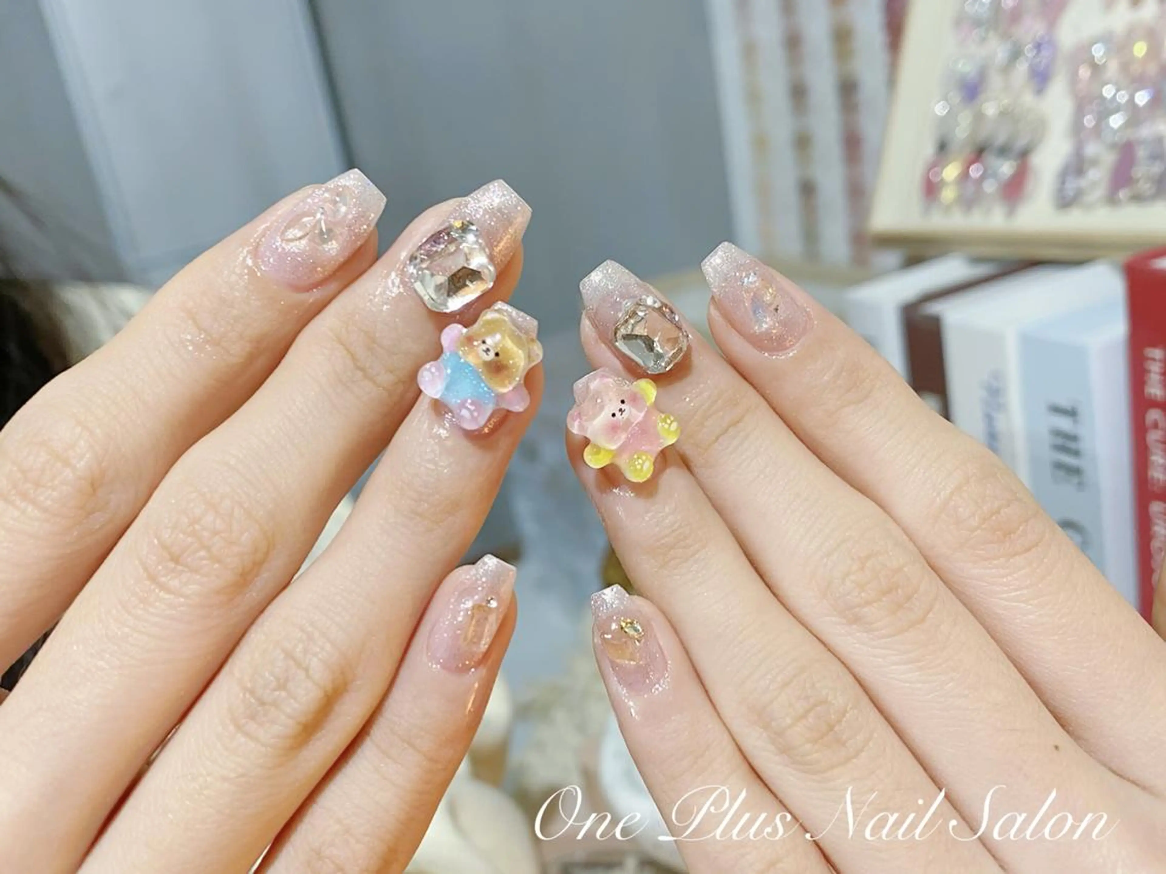 ネイル アニマル柄 ボルドー ブラウン フレンチネイル マグネットネイル 小林 リリのネイルデザイン