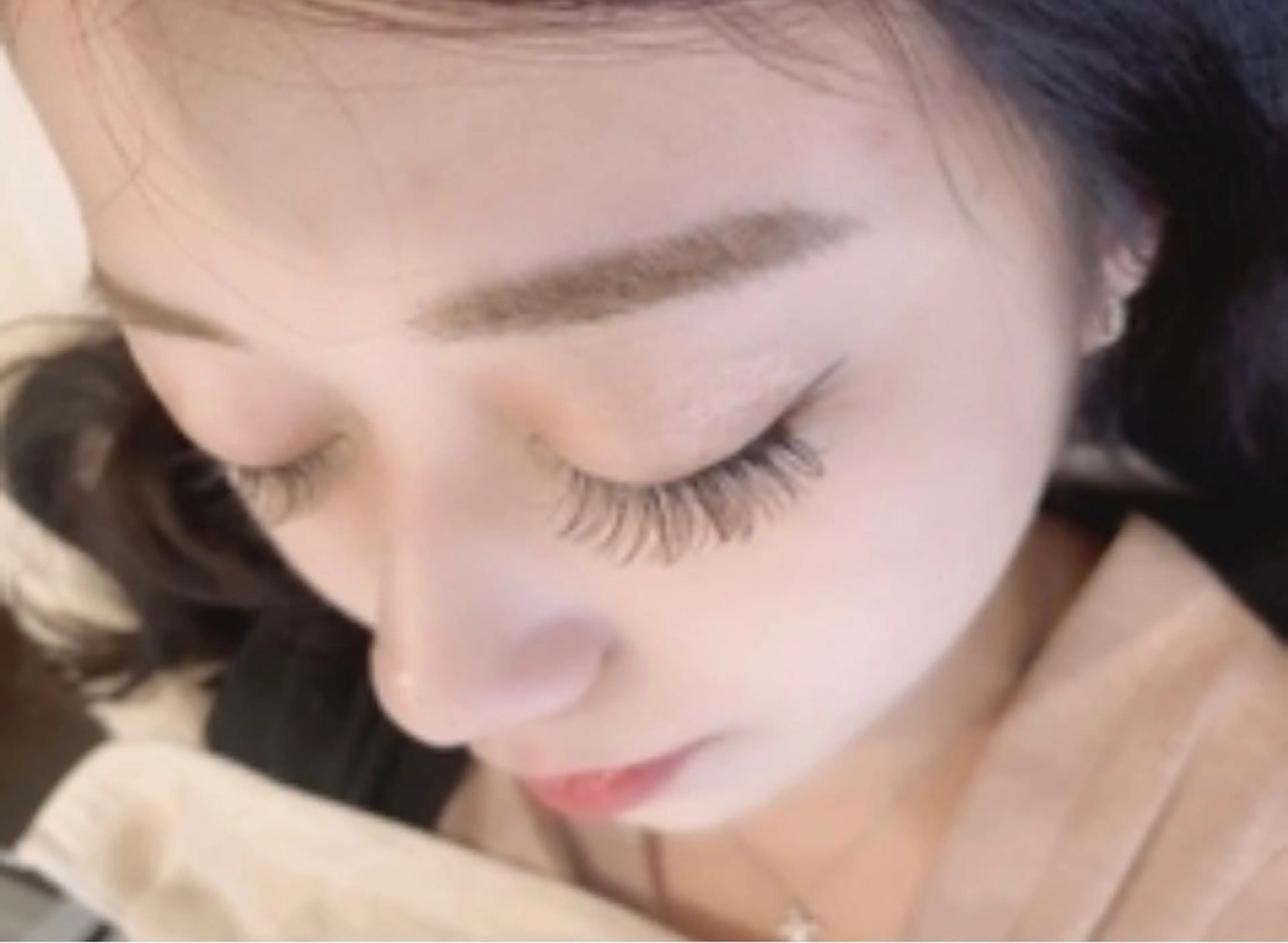 マツエク・マツパ ROW beaute所属・ROW beaute Sakiの眉毛・アイブロウイメージ