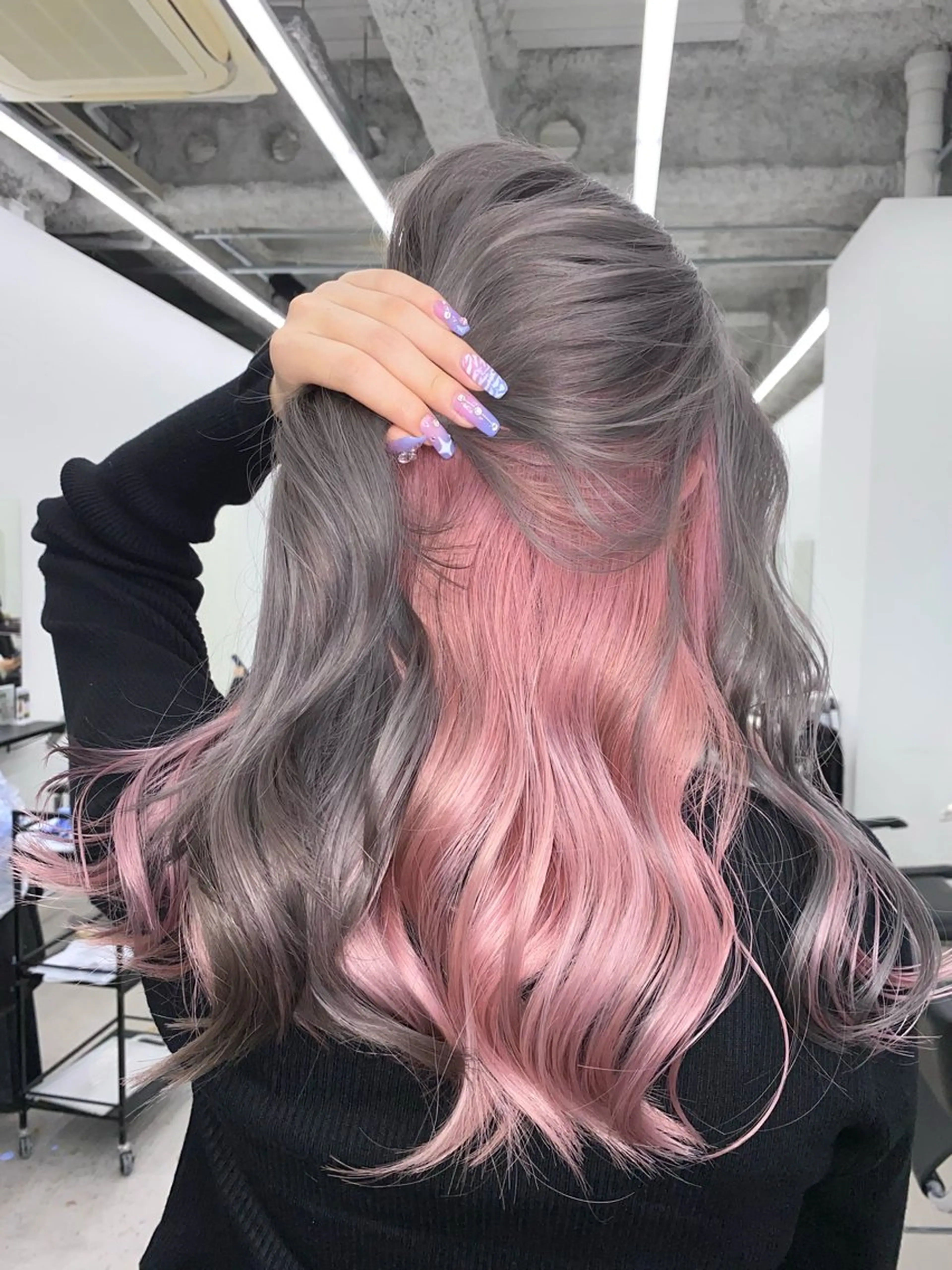 ロング カラー ENGOL所属・新美 蓮のヘアスタイル