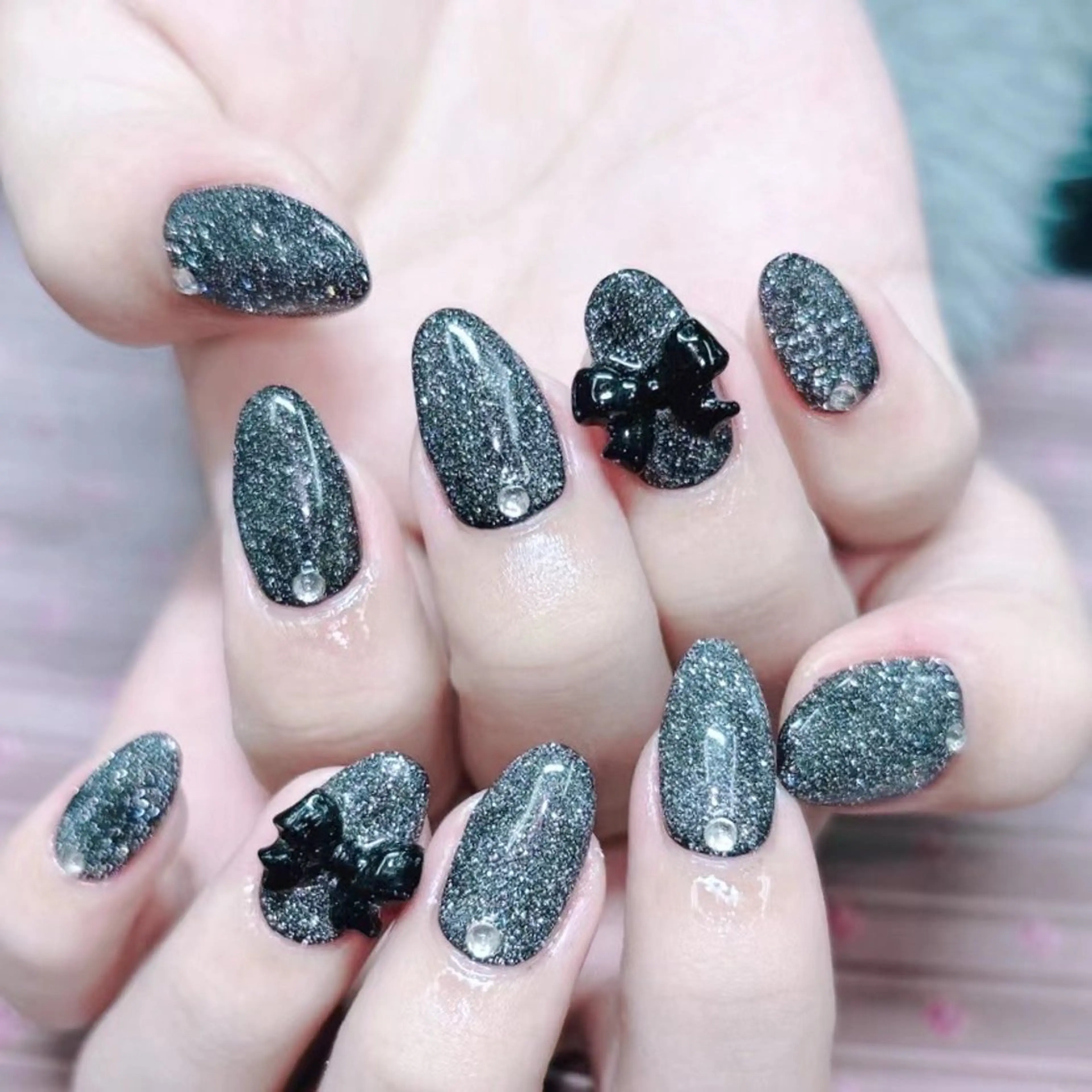 ネイル ジェルネイル キラキラネイル ワンカラーネイル リボン CoCo Salon ネイル/睫毛/脱毛のマツエク・マツパデザイン