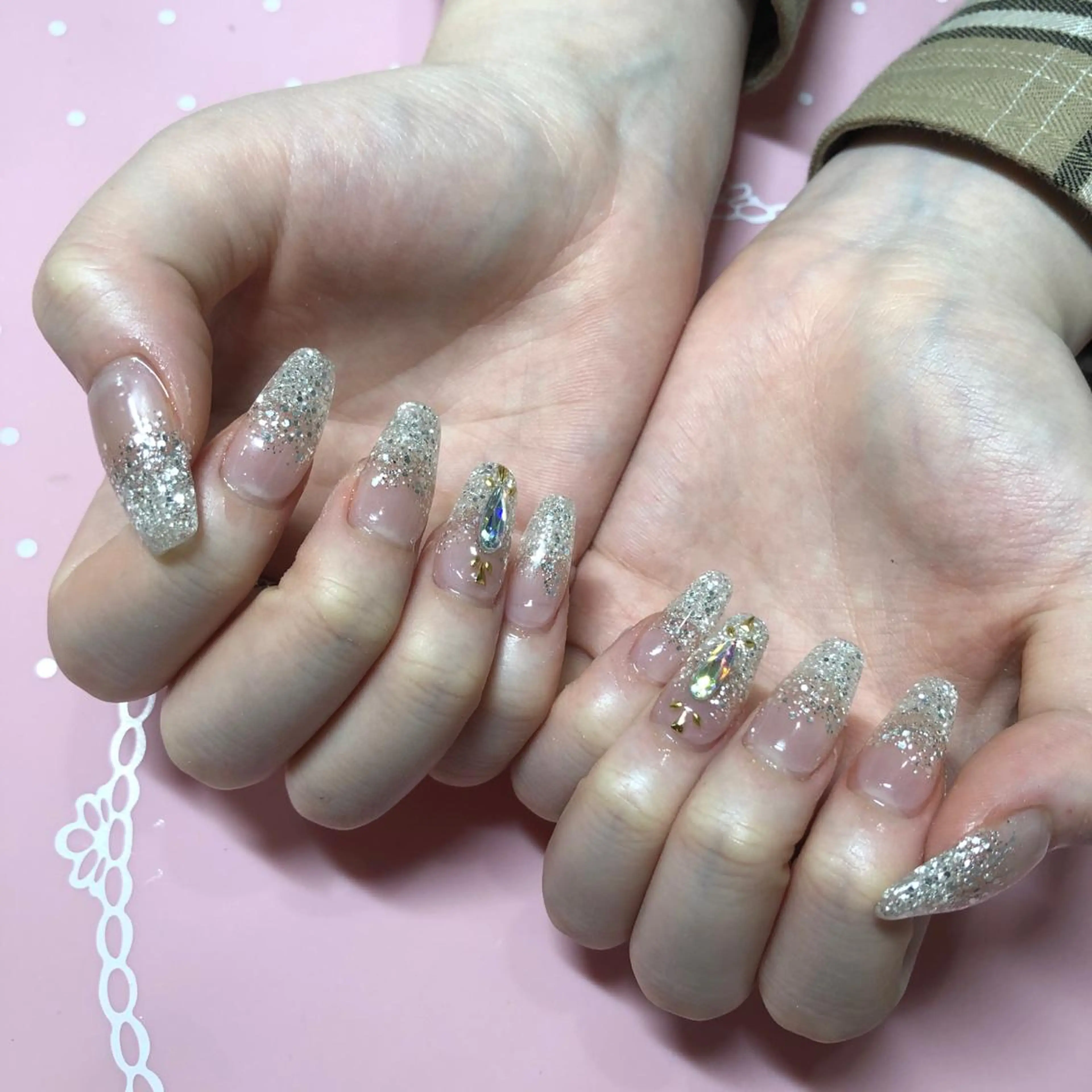 セミロング ネイル ハンドネイル 《LB》ラブリエ Nail&eyeのマツエク・マツパデザイン