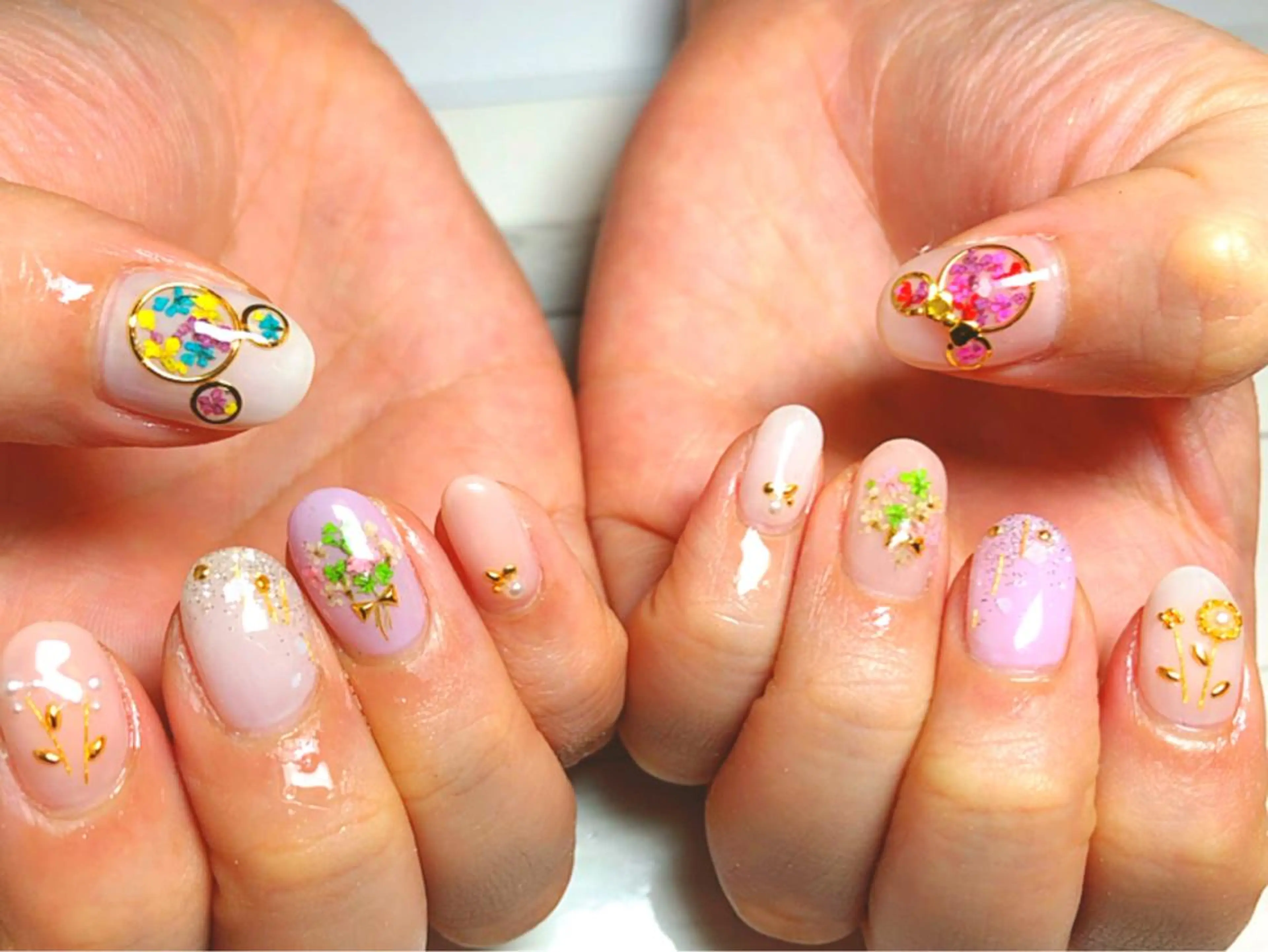 ネイル Li'leaNail AINAのネイルデザイン