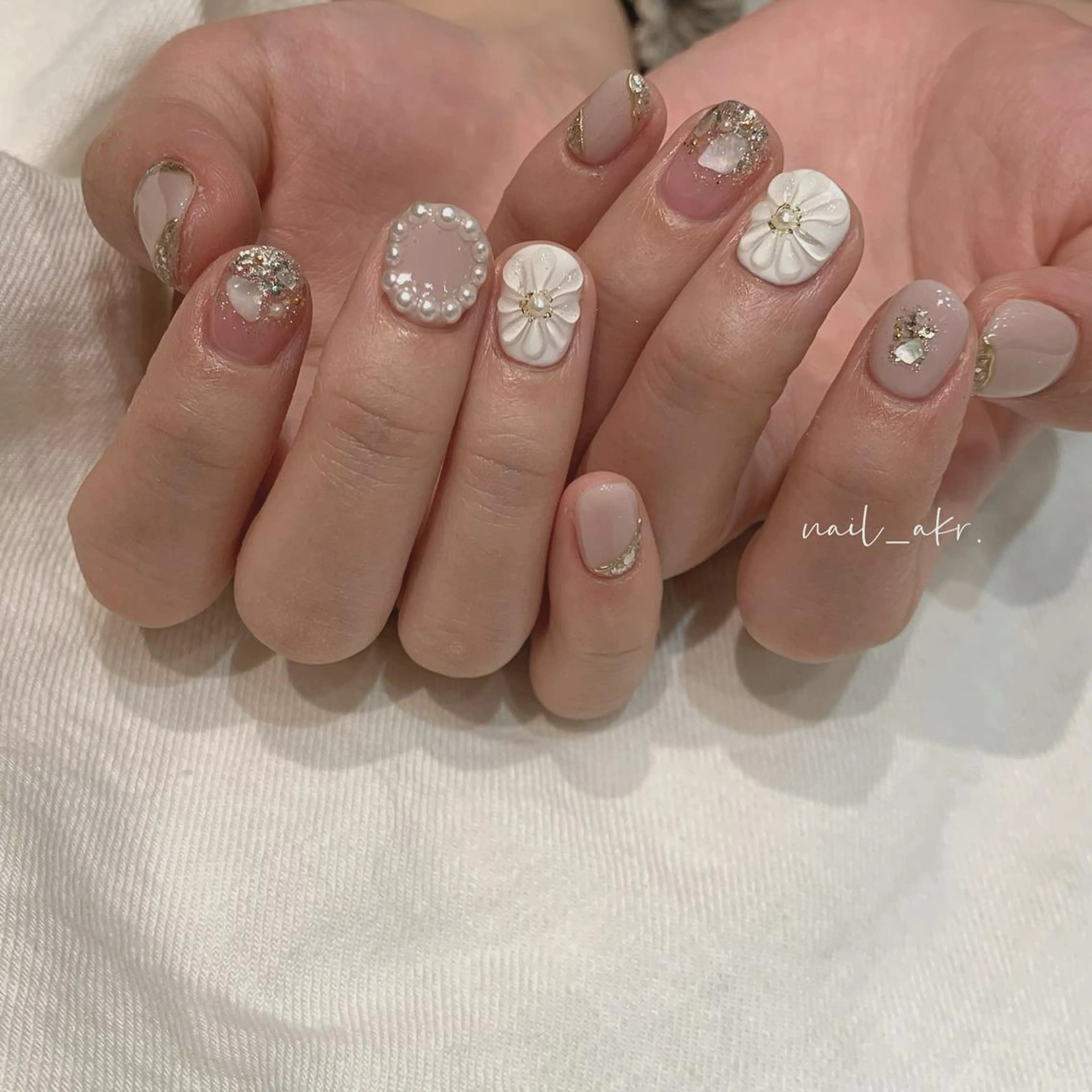 ネイル フラワーネイル ピンク ぷっくりネイル nailAVANCE akariのネイルデザイン