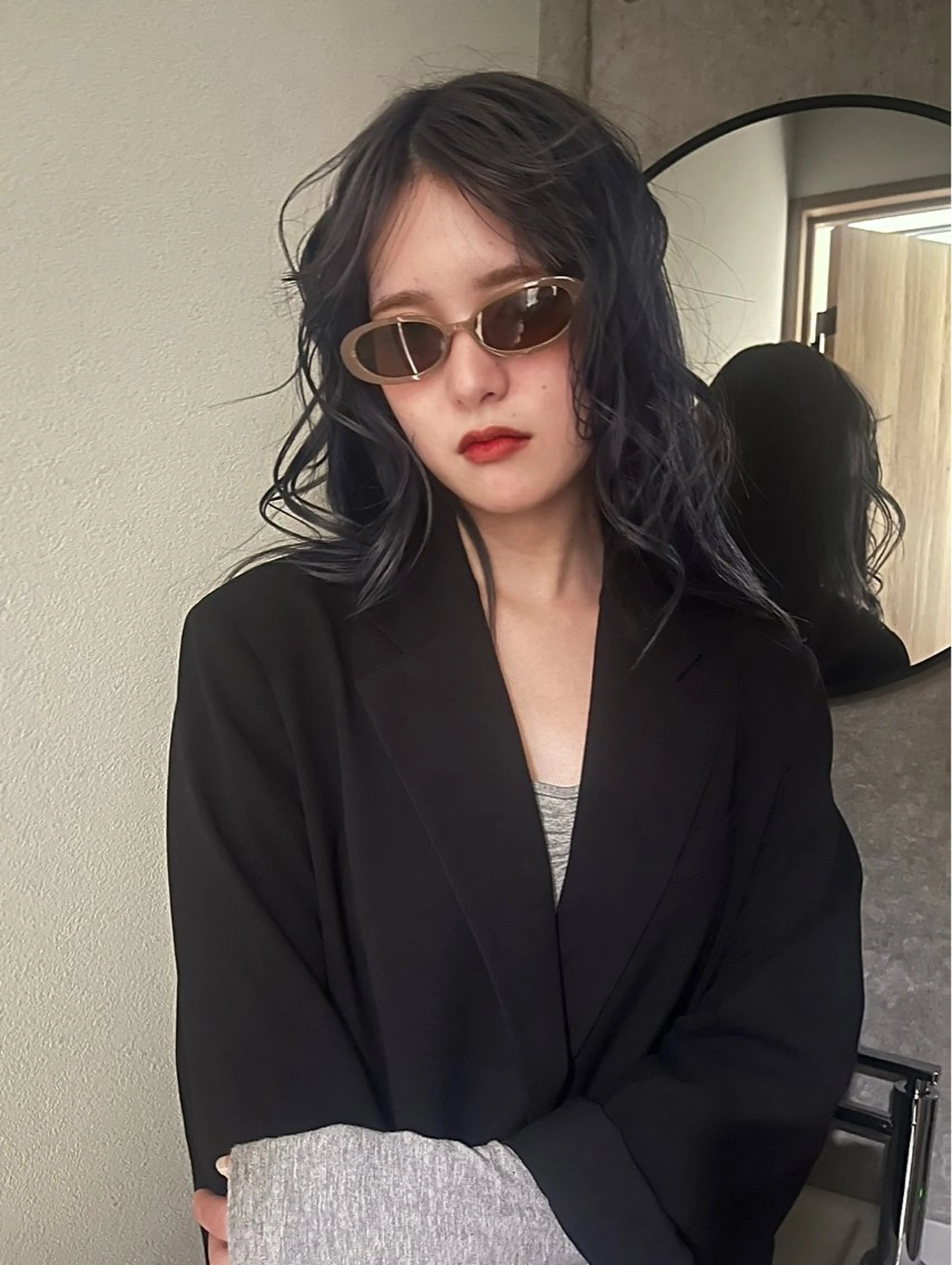 カラー sliver ・siki /YUIのヘアスタイル