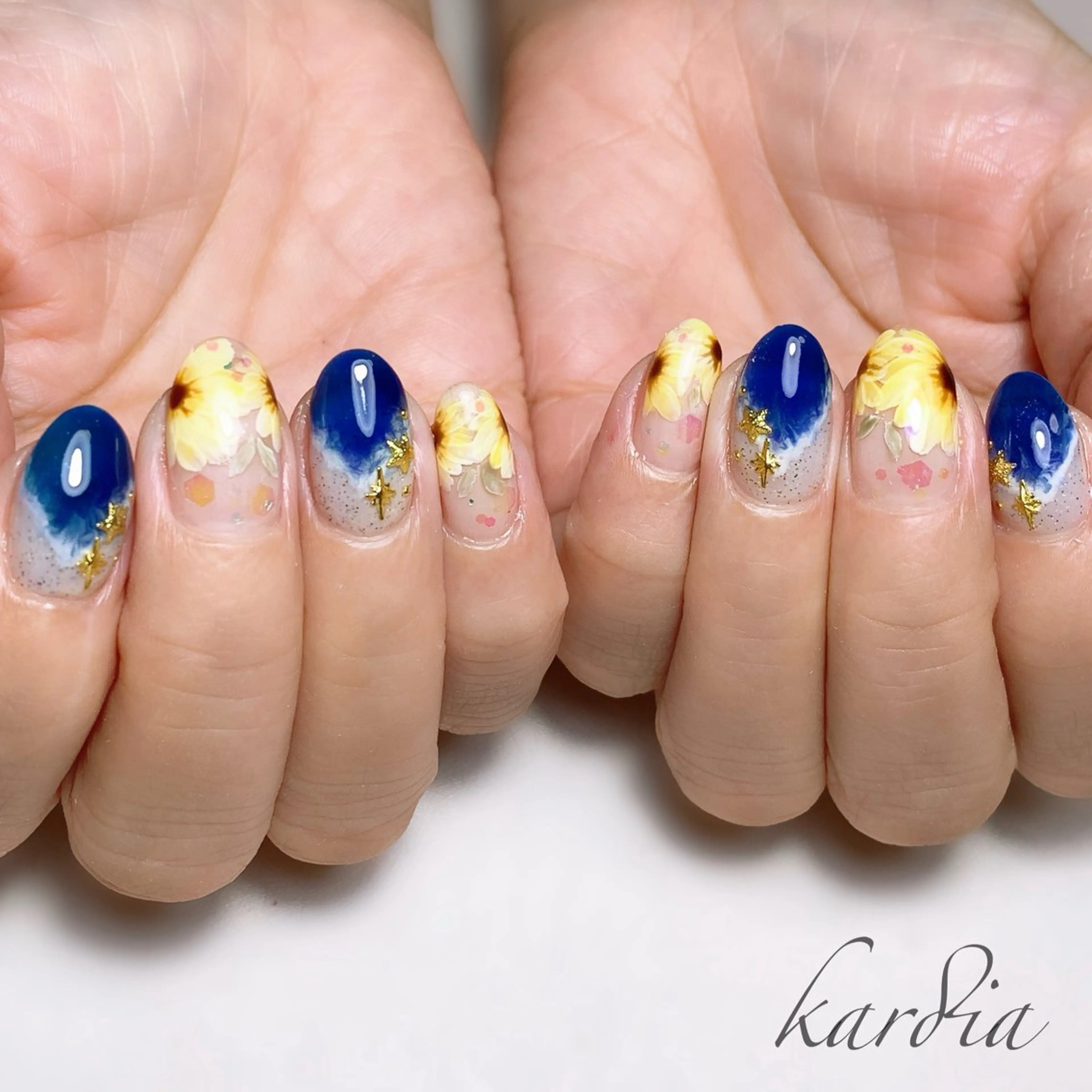 ネイル ハンドネイル καρδιά -ｶﾙﾃﾞｨｱ-のネイルデザイン