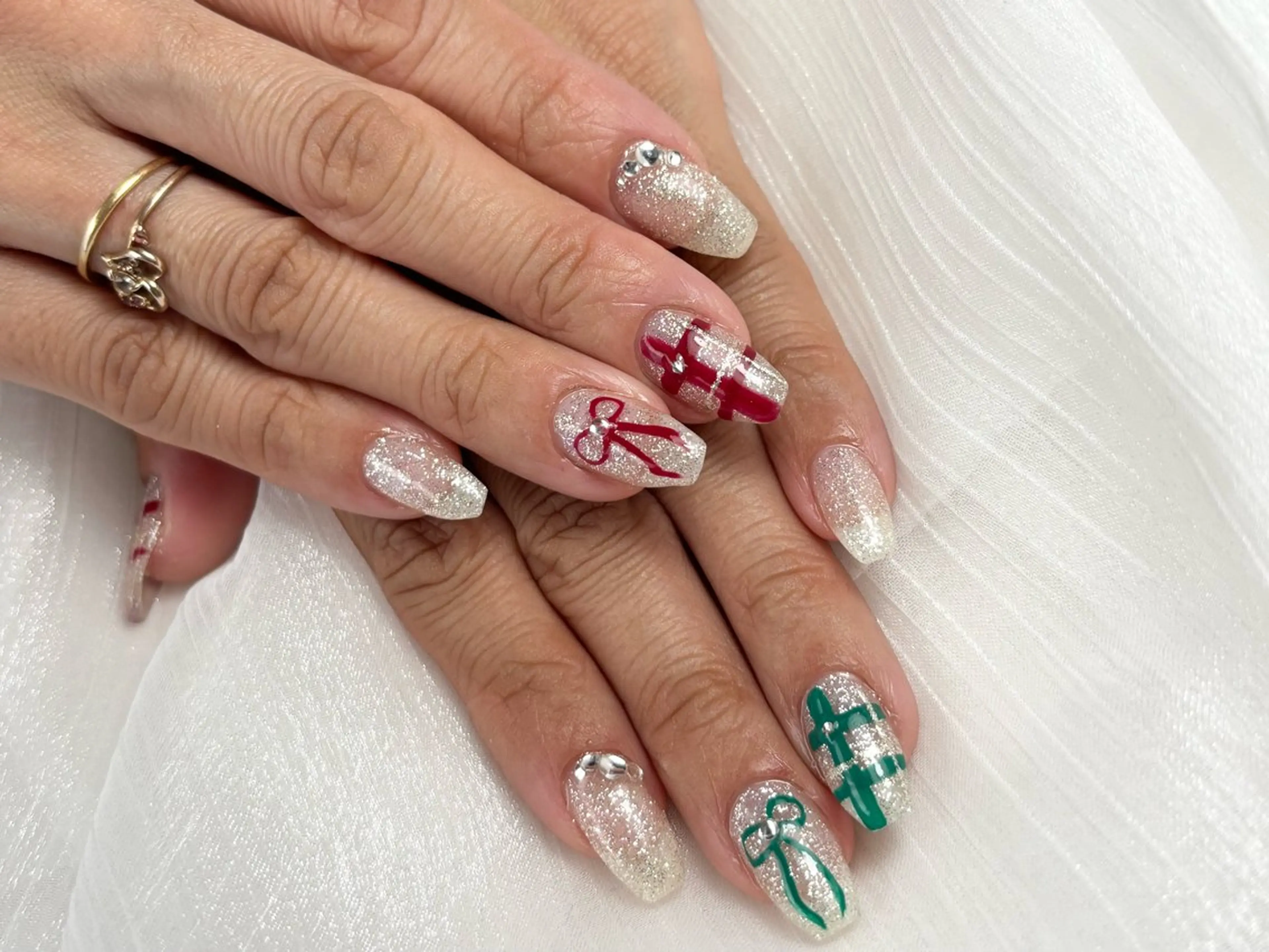 ネイル フラッシュネイル 冬ネイル クリスマス ハンドネイル MIKA ♡のネイルデザイン