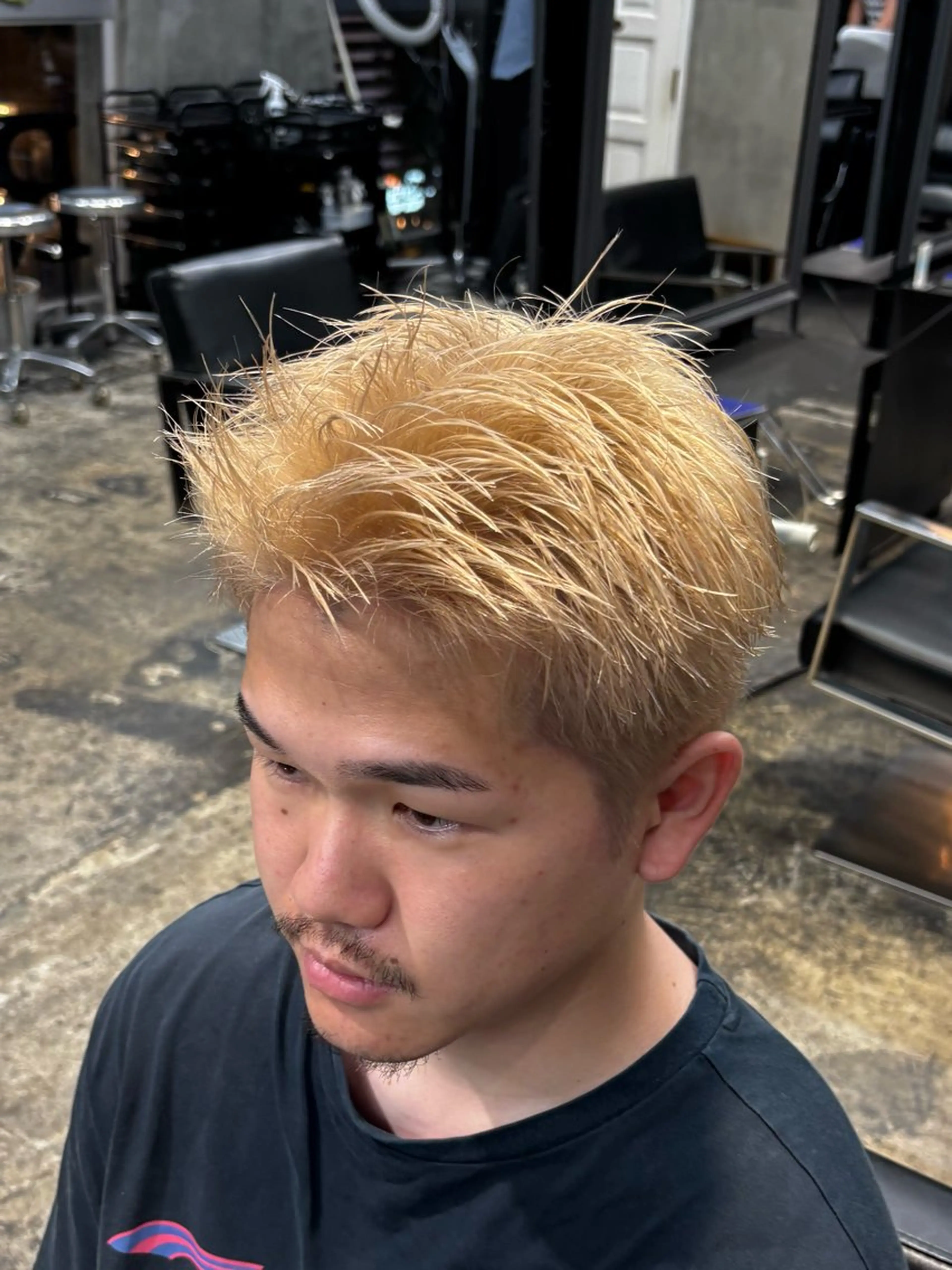 ショート メンズ 川尻 竜正のヘアスタイル