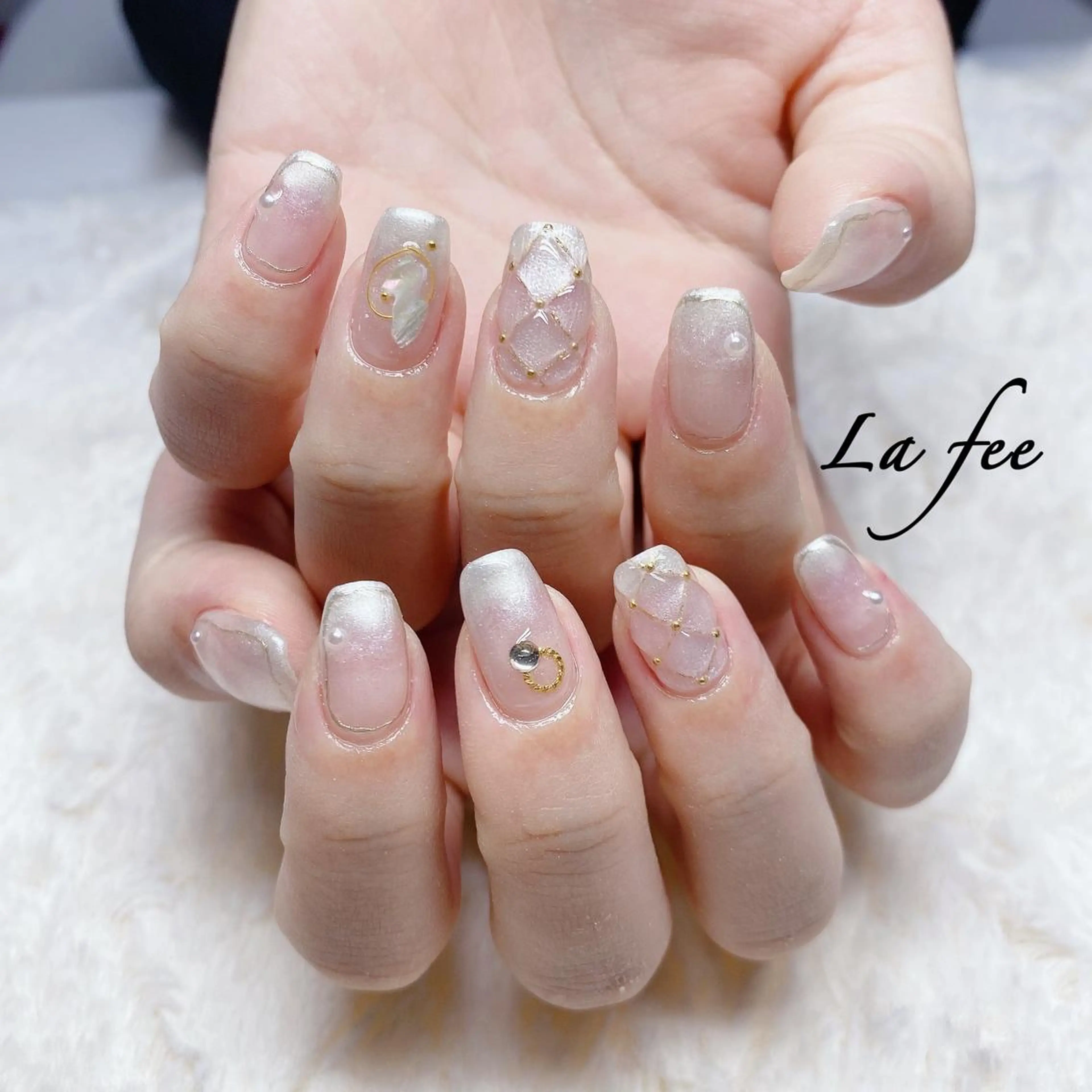 カラー ネイル ハンドネイル ハンドケア La feeのネイルデザイン