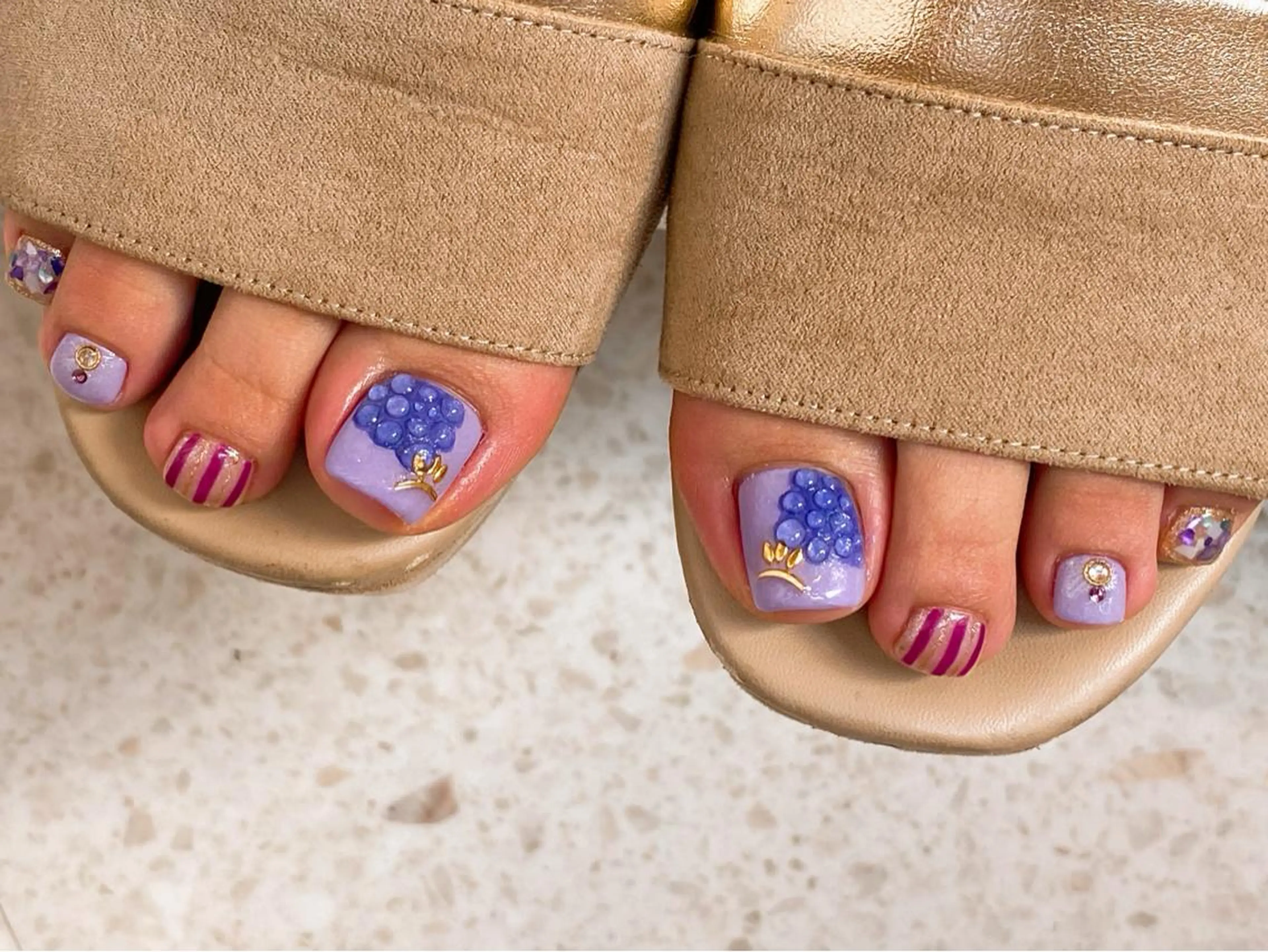 ネイル sofa Ayanaのネイルデザイン