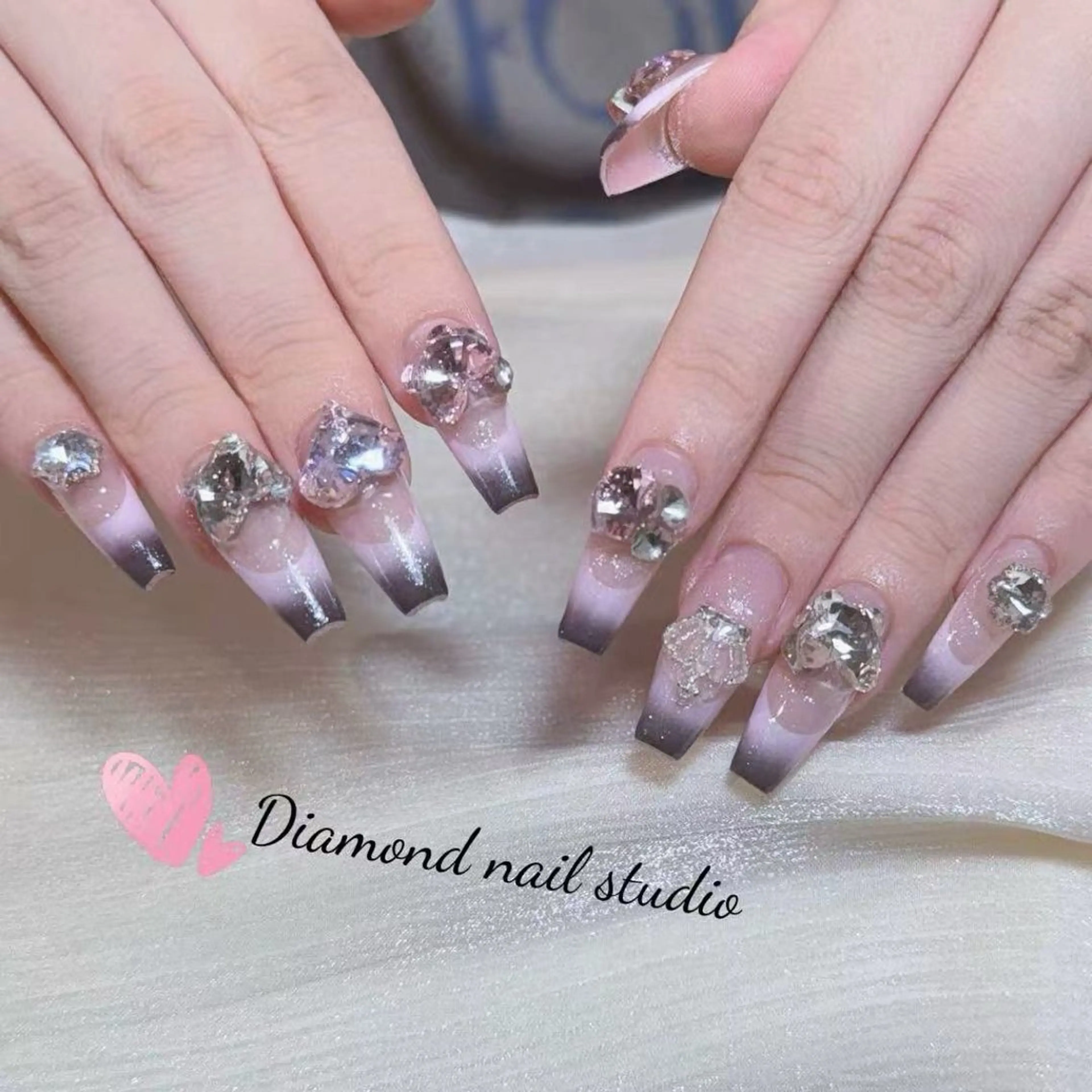 ネイル アートネイル オーロラネイル ガーリー キラキラネイル マグネットネイル Diamond Kokona🩷のネイルデザイン