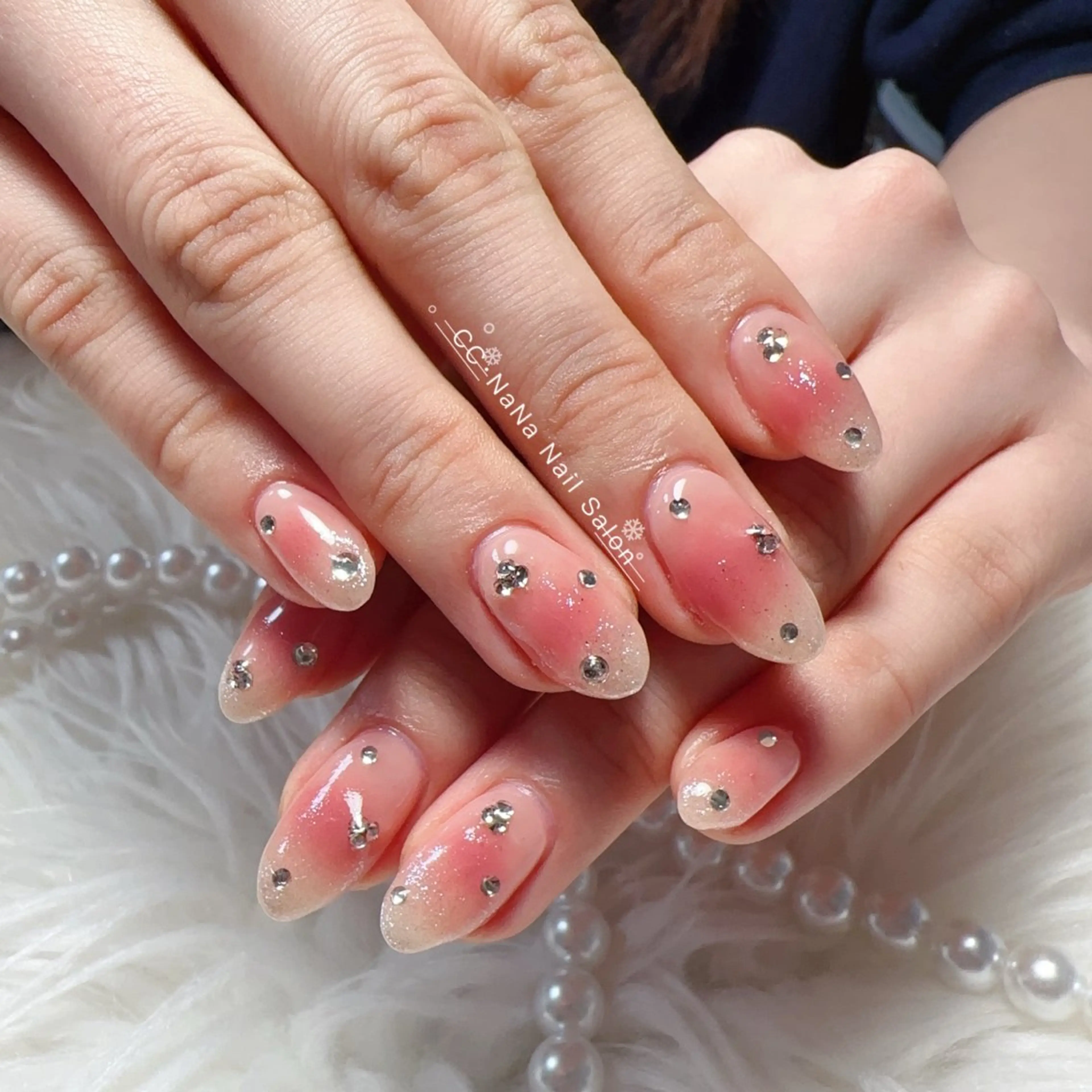 ネイル チークネイル フラッシュネイル ハート キラキラネイル 韓国ネイル ハンドネイル 💎CC・NaNa 韓国風ネイル🌙Cのネイルデザイン