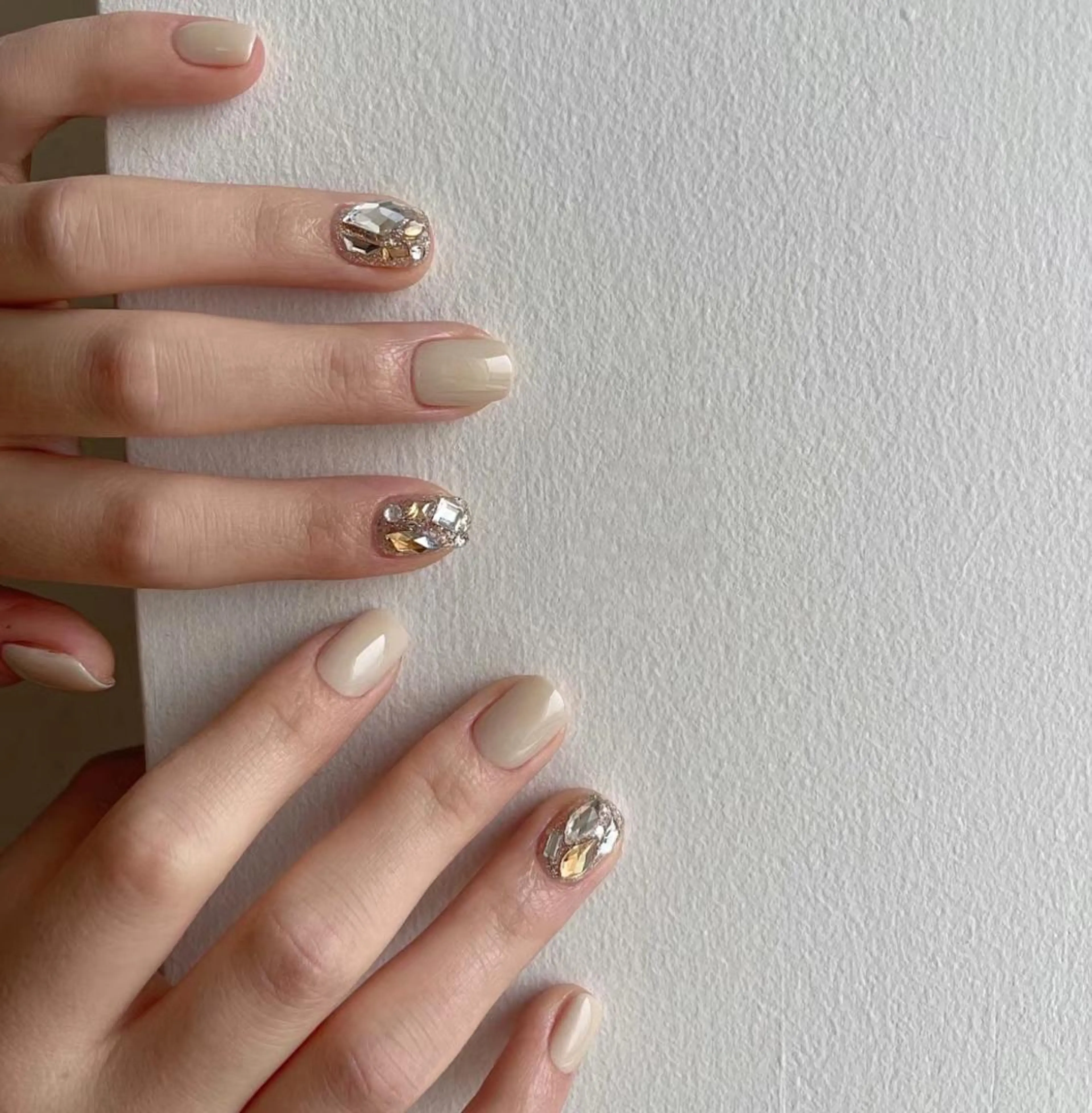 ネイル シンプルネイル Queens ゲンのネイルデザイン