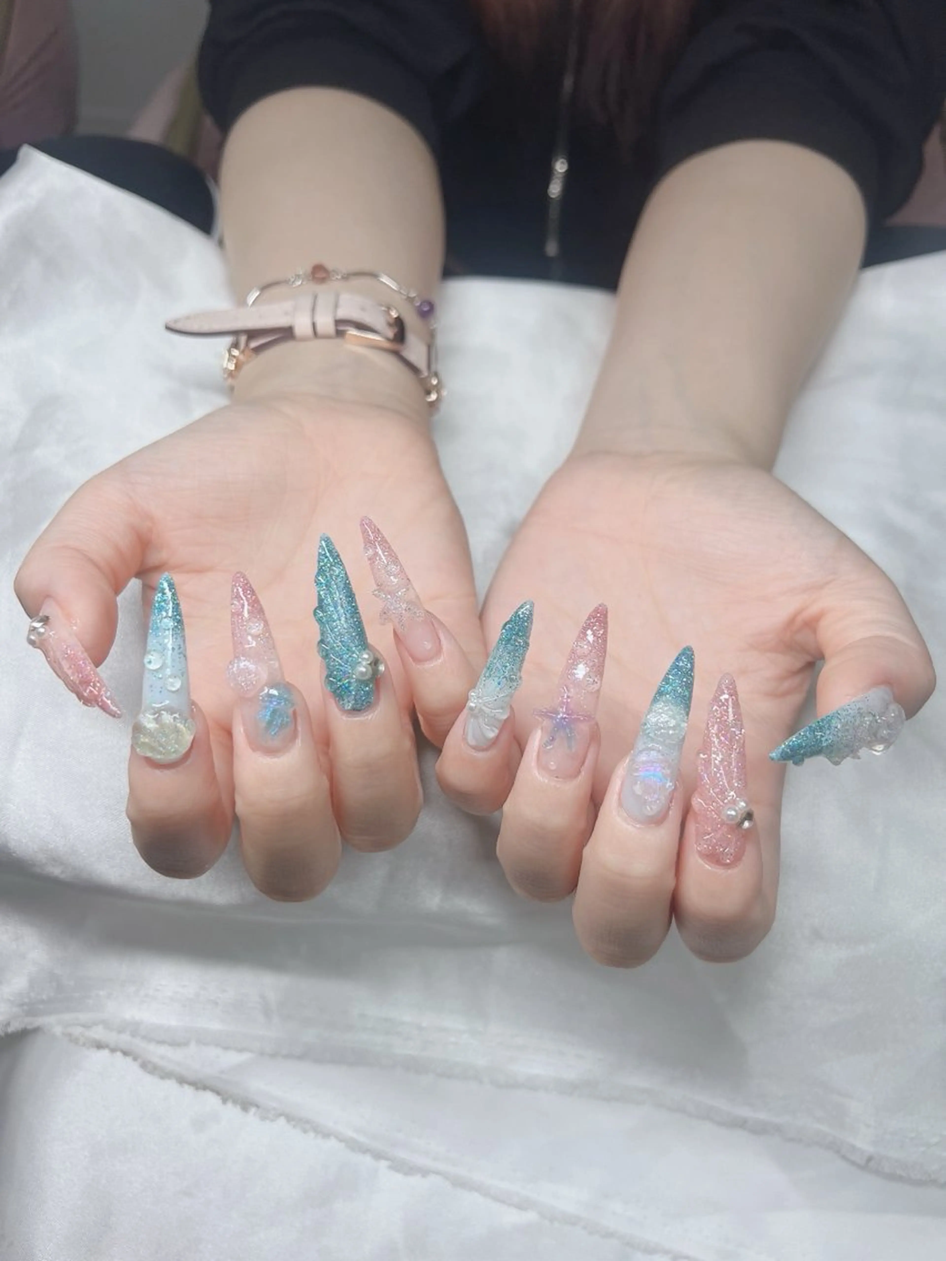 ネイル 長さ出し グラデーション キラキラネイル マグネットネイル ニュアンスネイル ハンドネイル Lee Nails チップ長さだし専門店のネイルデザイン