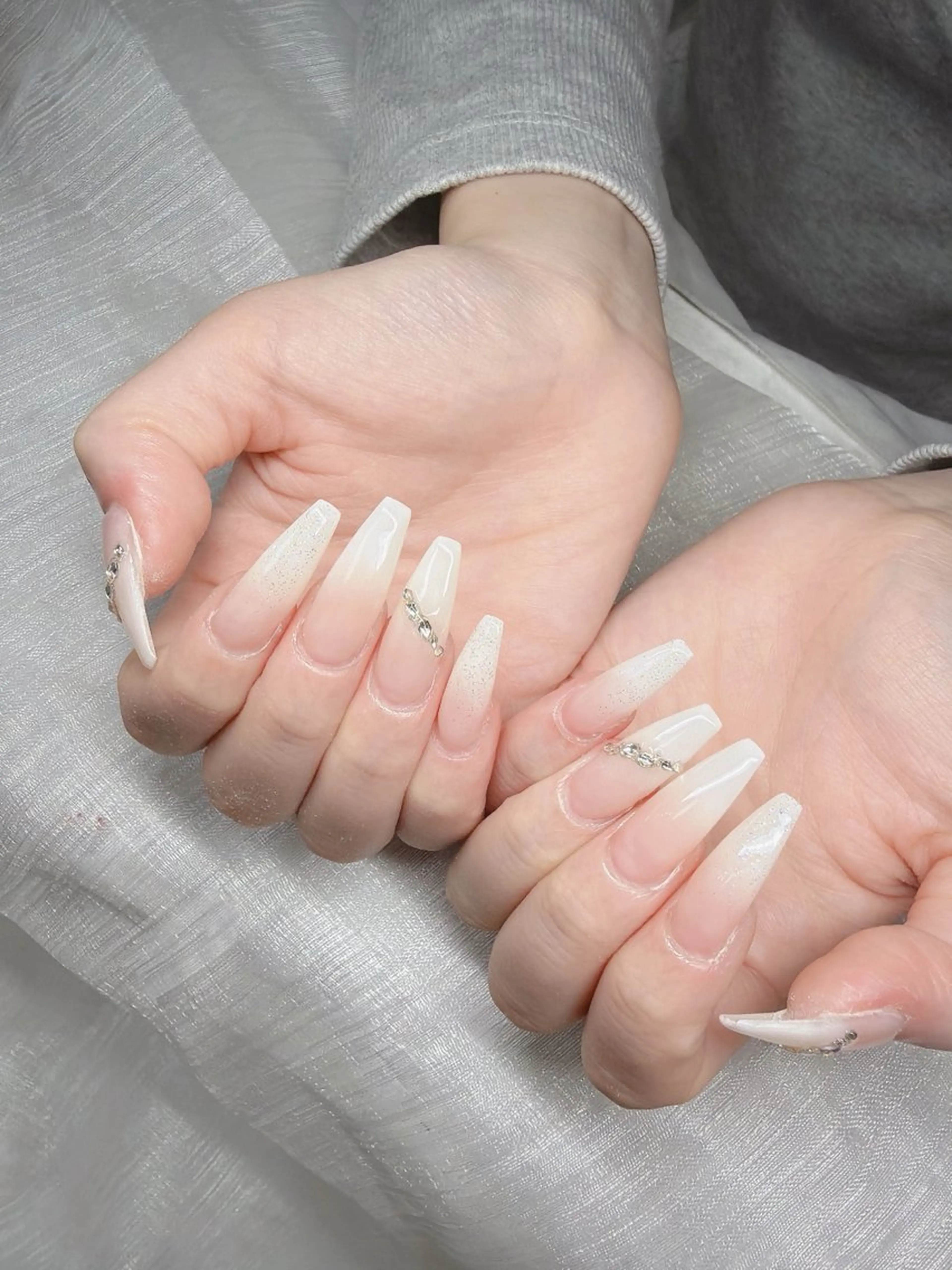 ネイル ハンドネイル Lee Nailsのネイルデザイン