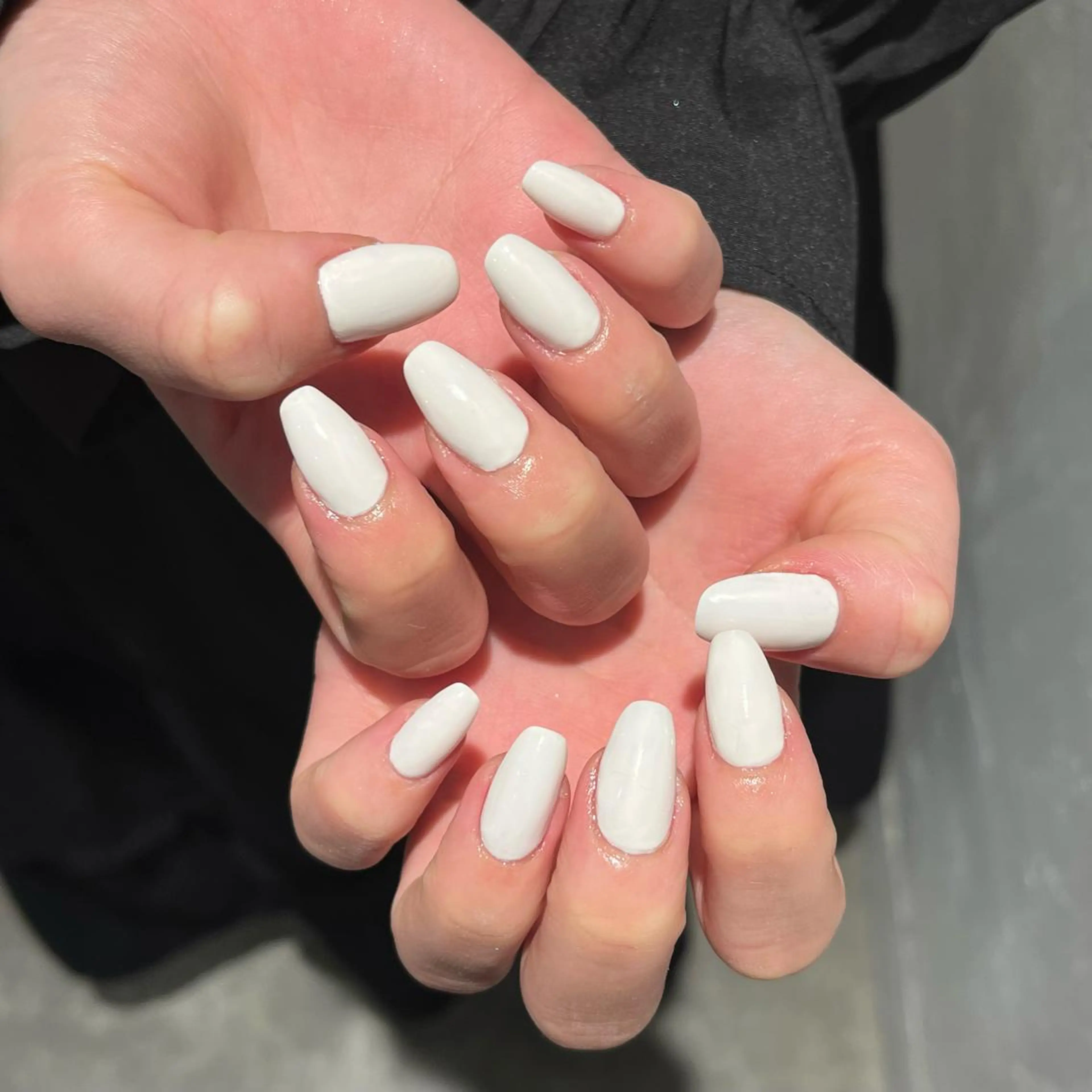 ネイル ワンカラーネイル ホワイト ハンドネイル MODE K's🧸 tanakaのネイルデザイン