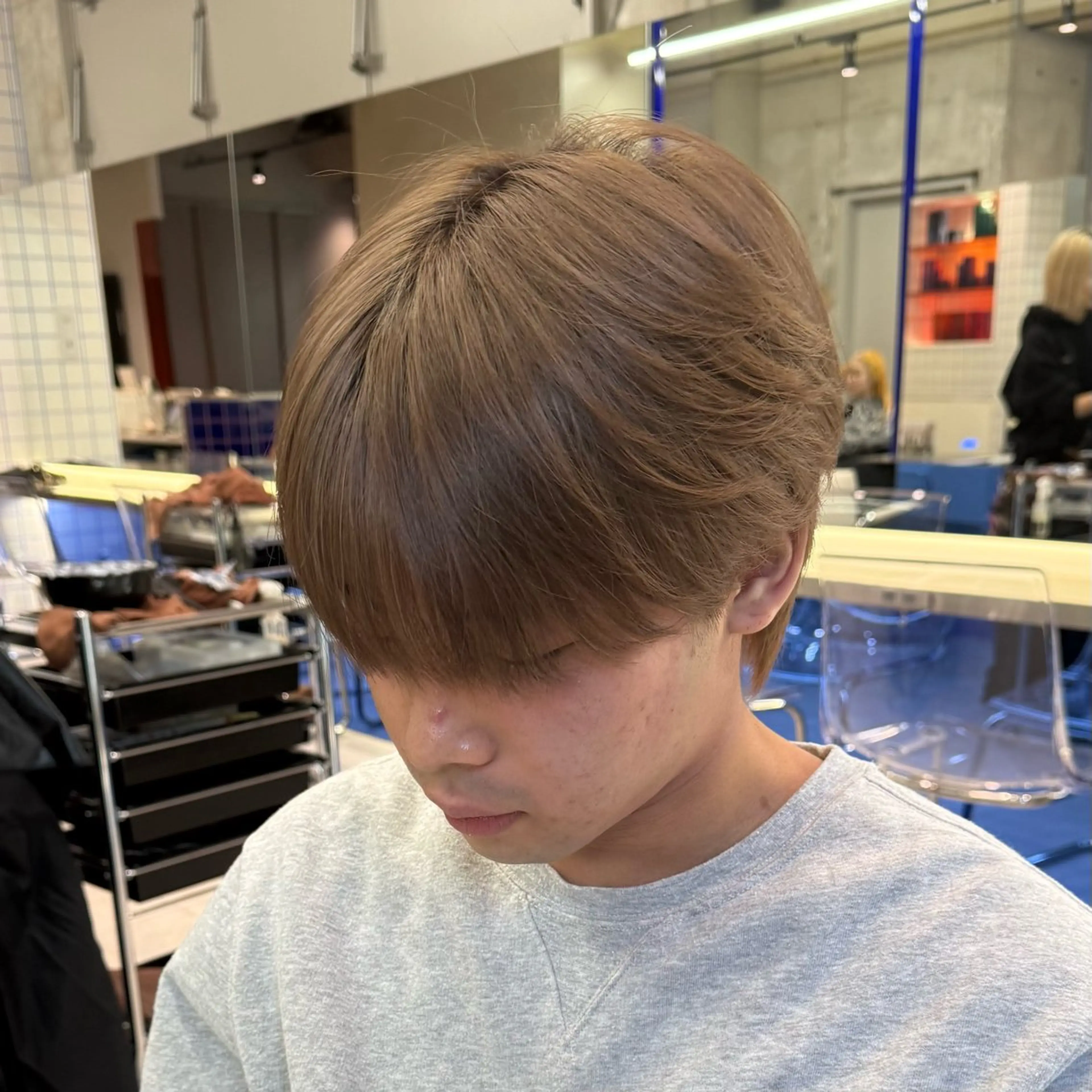 カラー メンズ ヘアカラー ミルクティーベージュ /sara💛のヘアスタイル