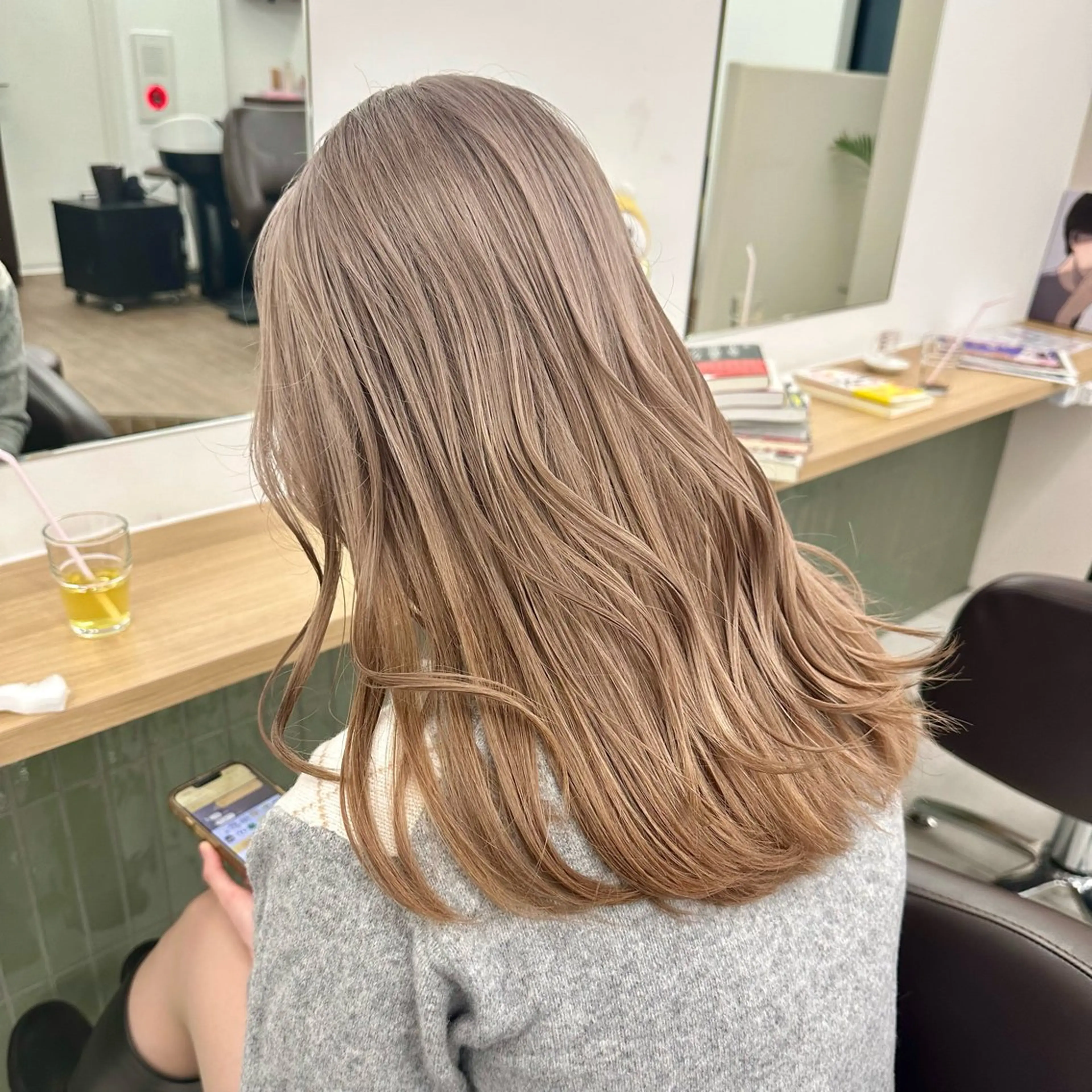 セミロング カラー ブリーチなし/レイヤ ー特化🌈Tommyのヘアスタイル