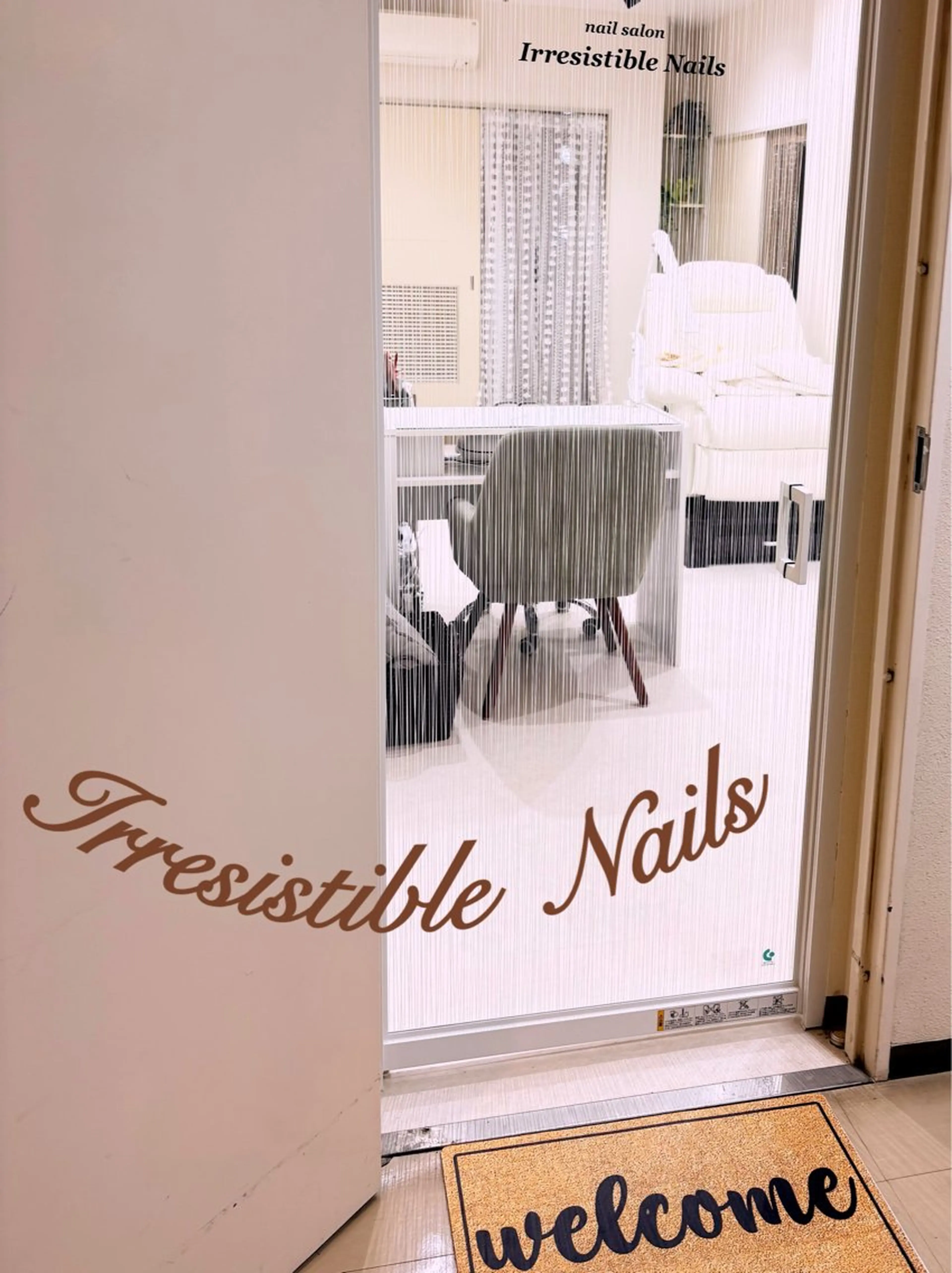 Irresistible  Nailsイレジスティブル ネイルズ所属・イレジスティブル ネイルズのネイルデザイン