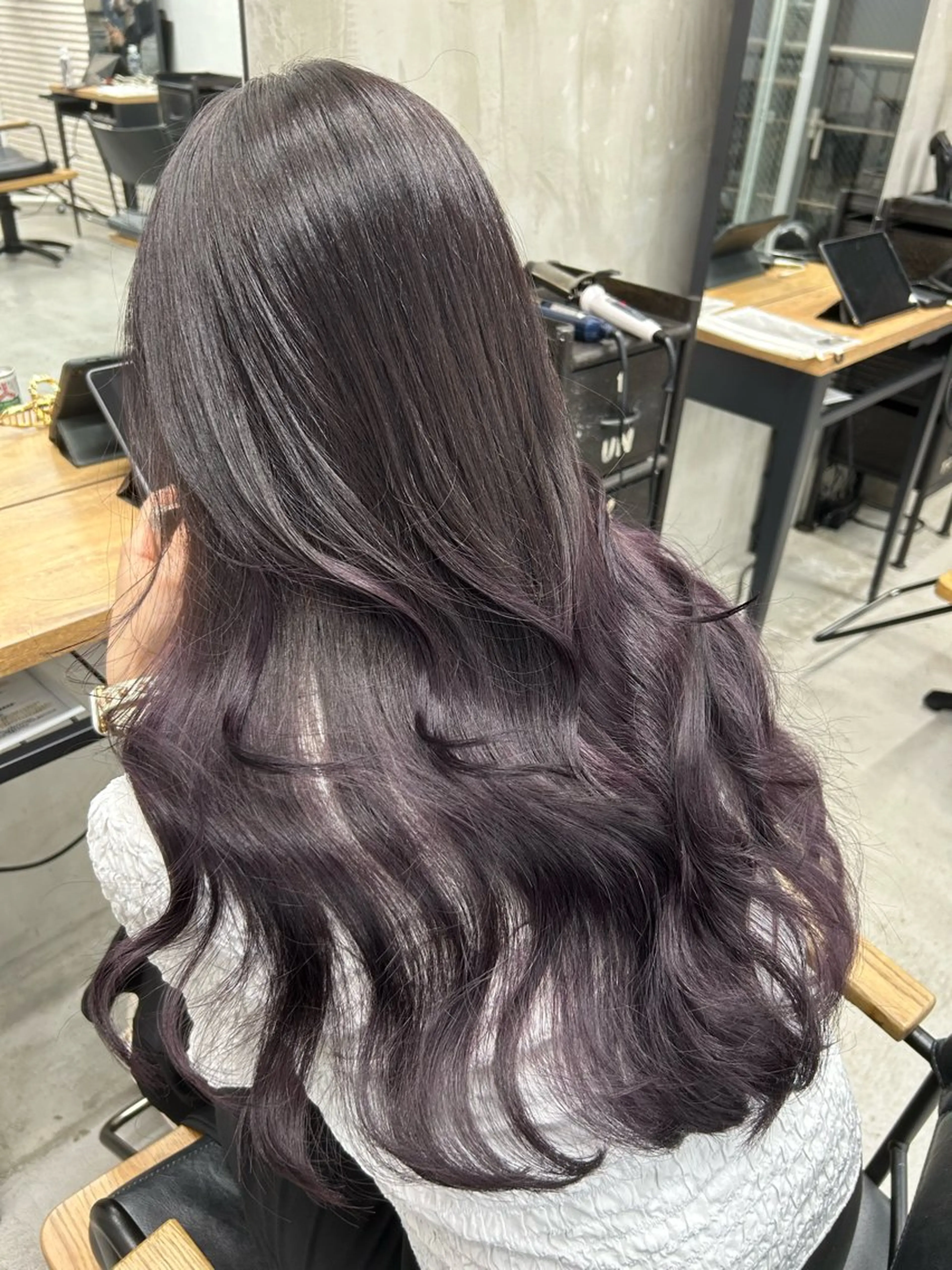 ロング カラー ブリーチ カシス ダブルカラー ブリーチなしカラー トリートメント RYOSUKE ハイトーンのヘアスタイル