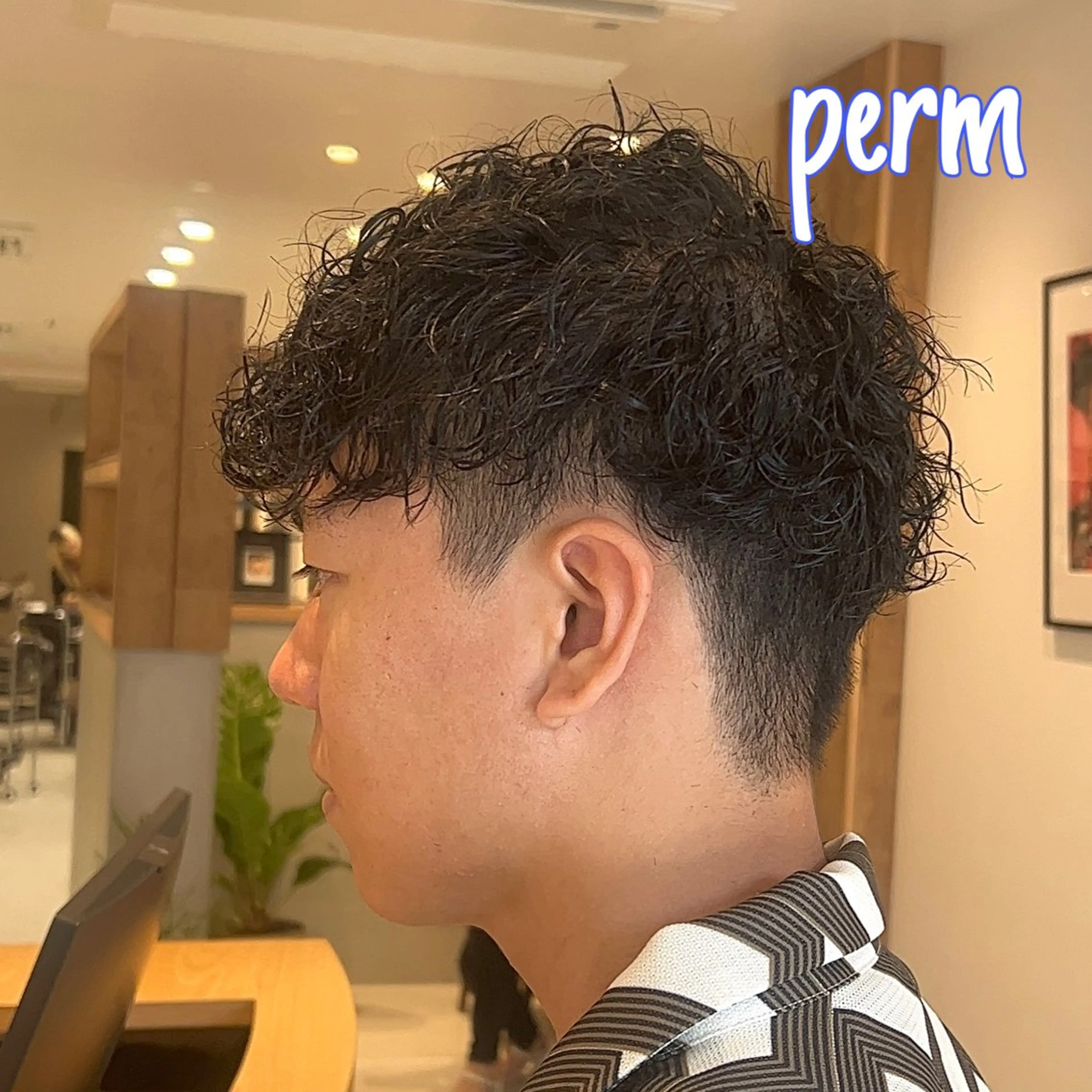 ショート パーマ メンズ メンズパーマ 波巻きパーマ ショートヘア CYAN.栄店所属・パーマ/髪質改善 【榎本千夏】のヘアスタイル