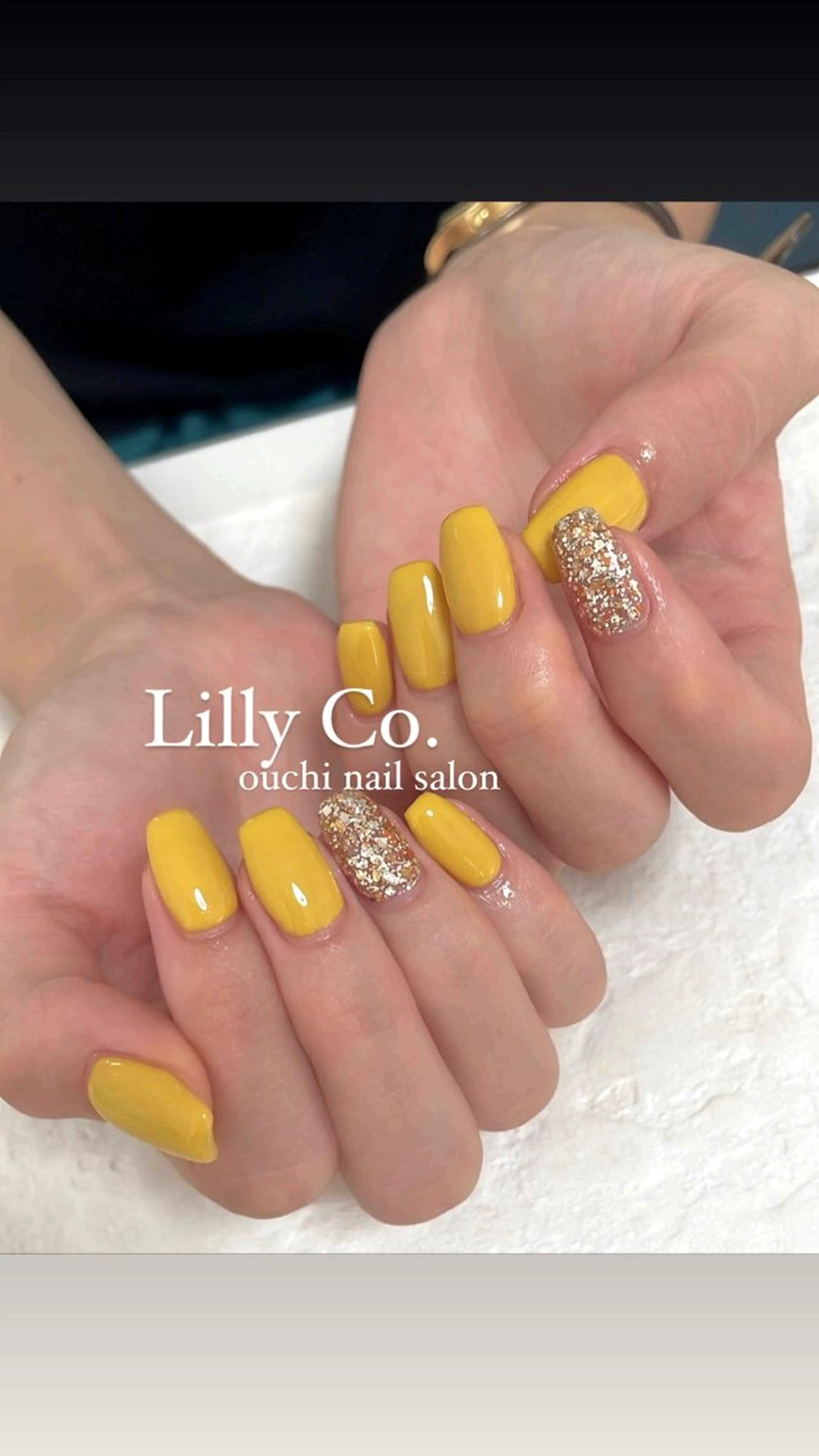 ネイル 黄色 ハンドネイル ハンドケア Lilly Co.のネイルデザイン
