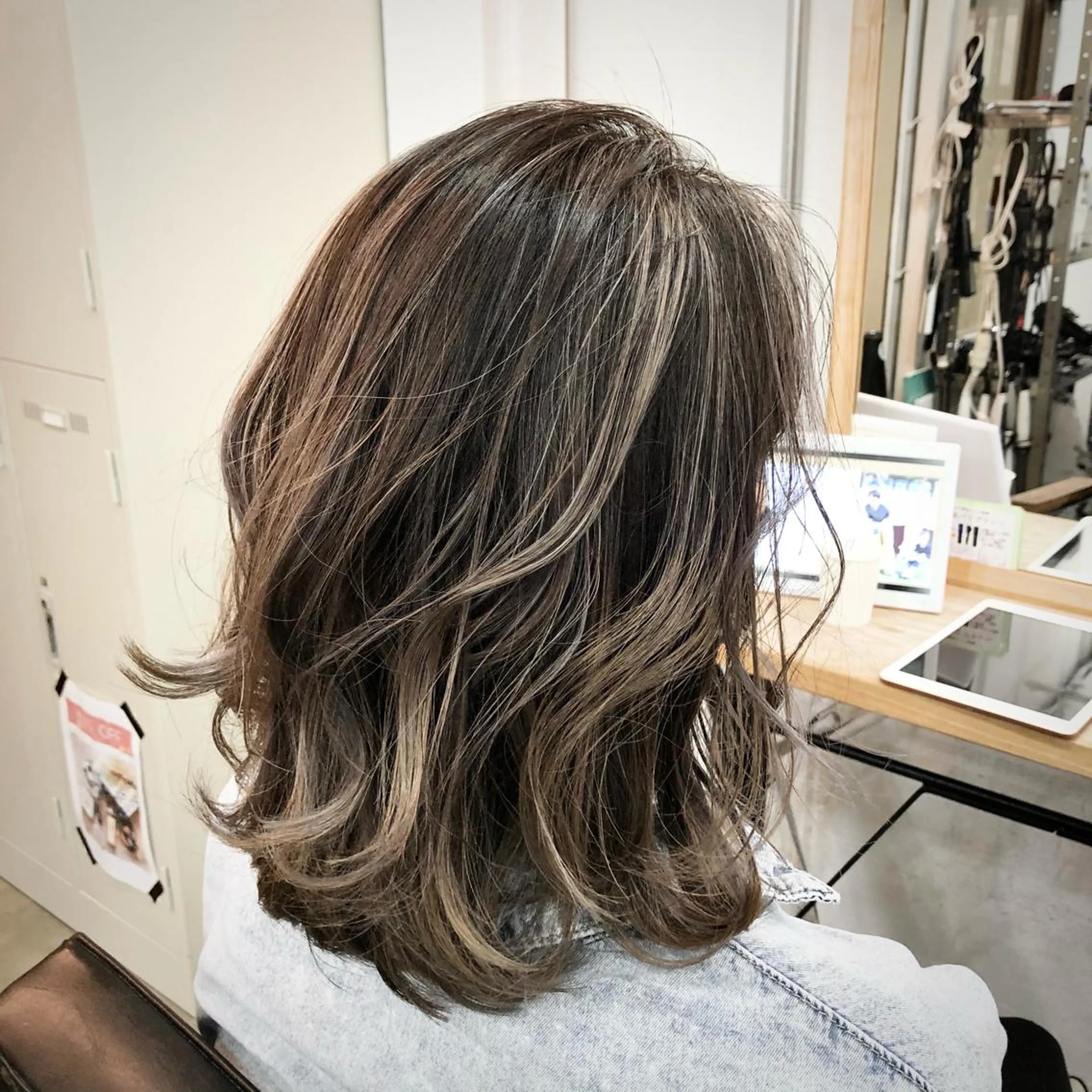 ミディアム share  by  wealstarのヘアスタイル