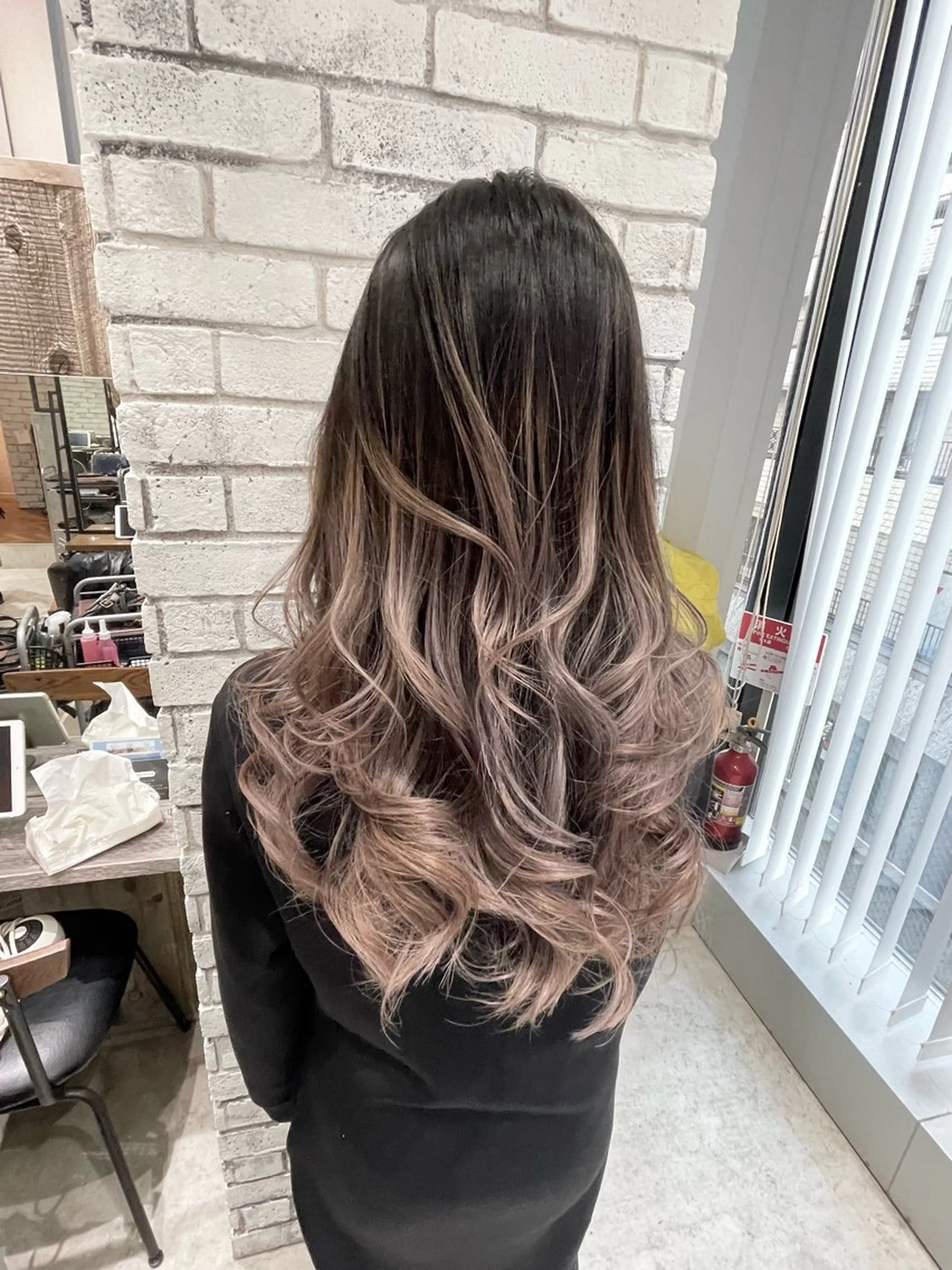 セミロング カラー パーマ ヘアアレンジ キッズ バレイヤージュ レイヤーカット ヘアカラー バレイヤージュ🌱 渡邉悟🌱のヘアスタイル