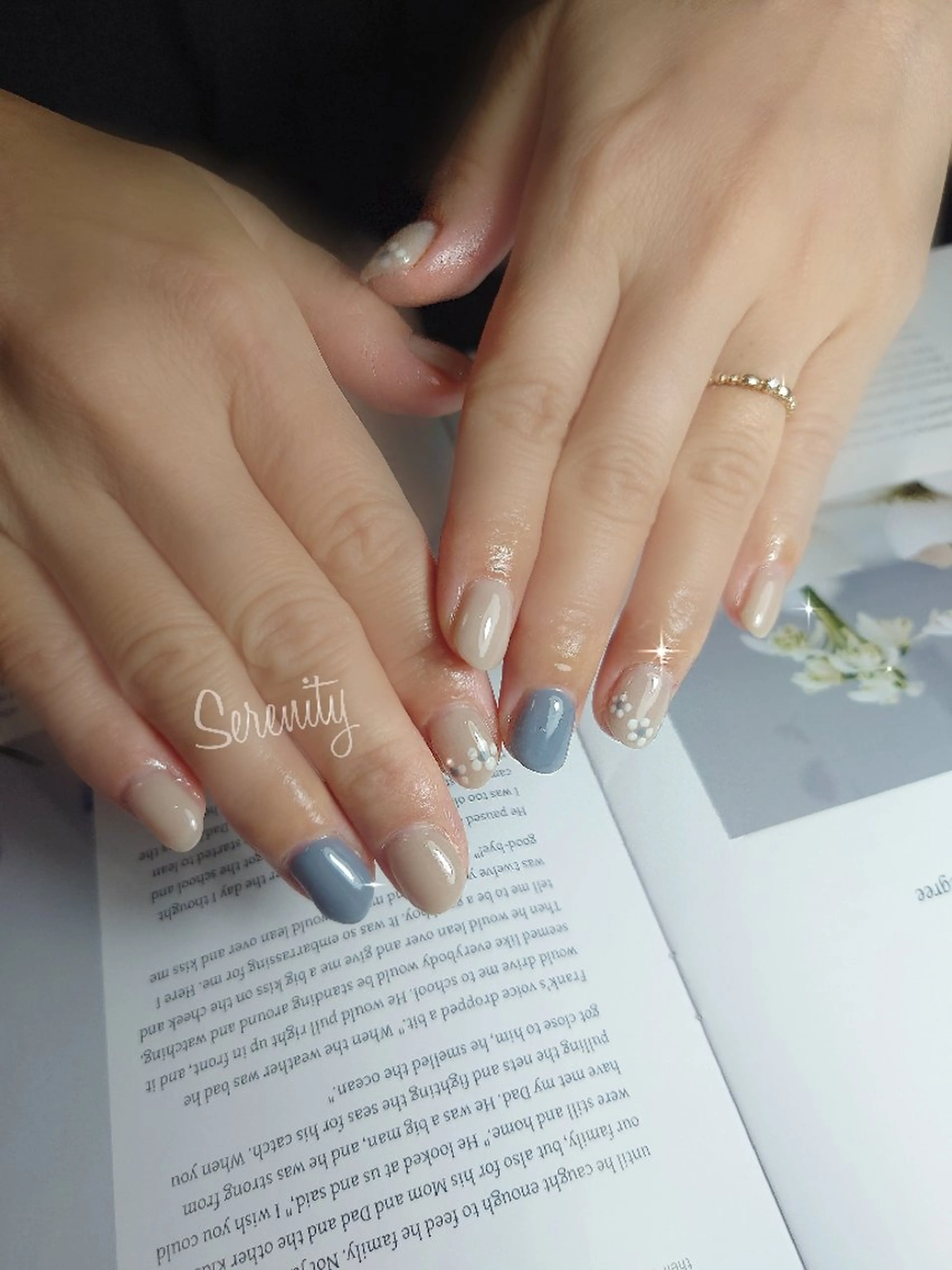 ネイル ブルー nail  serenityのネイルデザイン