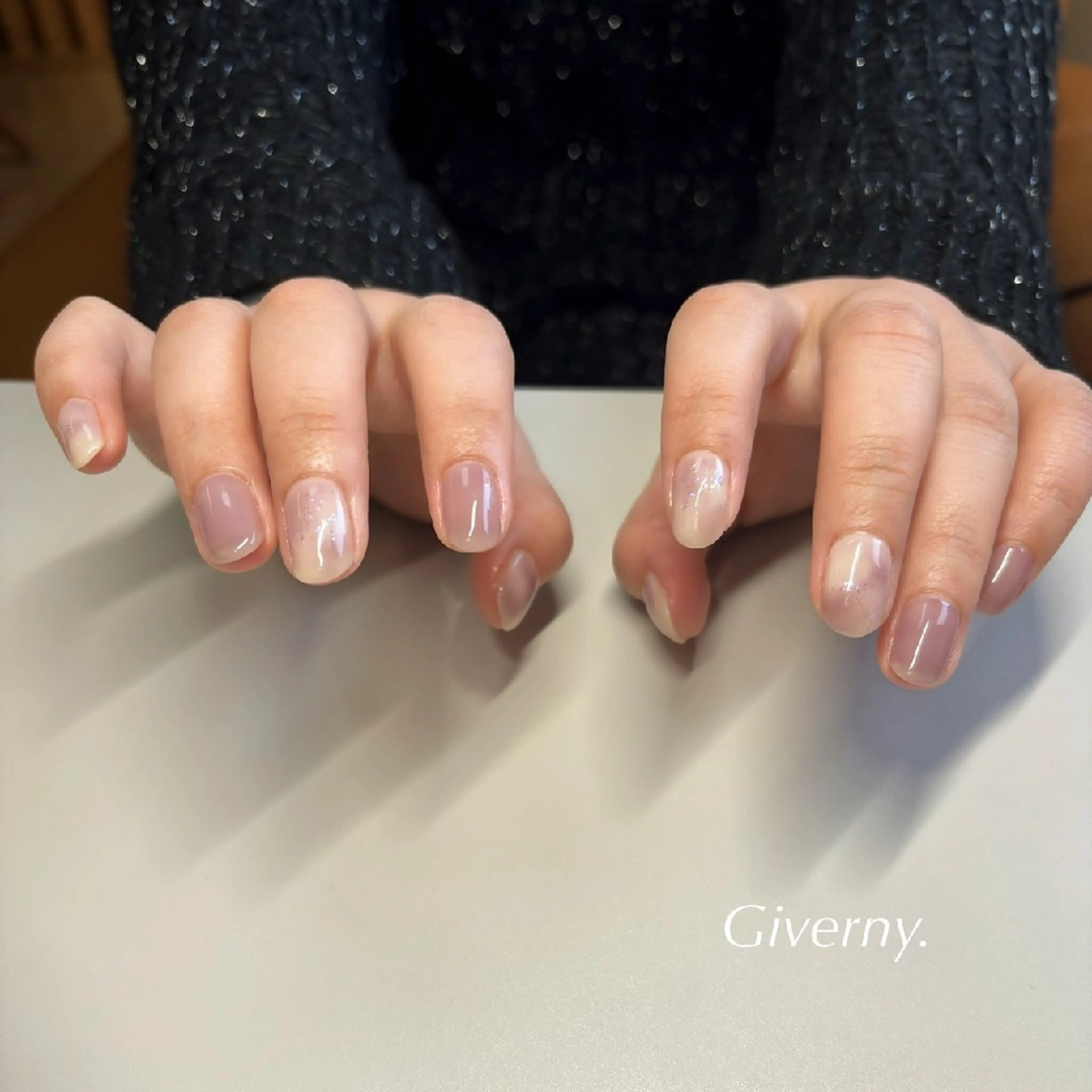 ネイル ニュアンスネイル 春ネイル ハンドネイル Giverny .のネイルデザイン