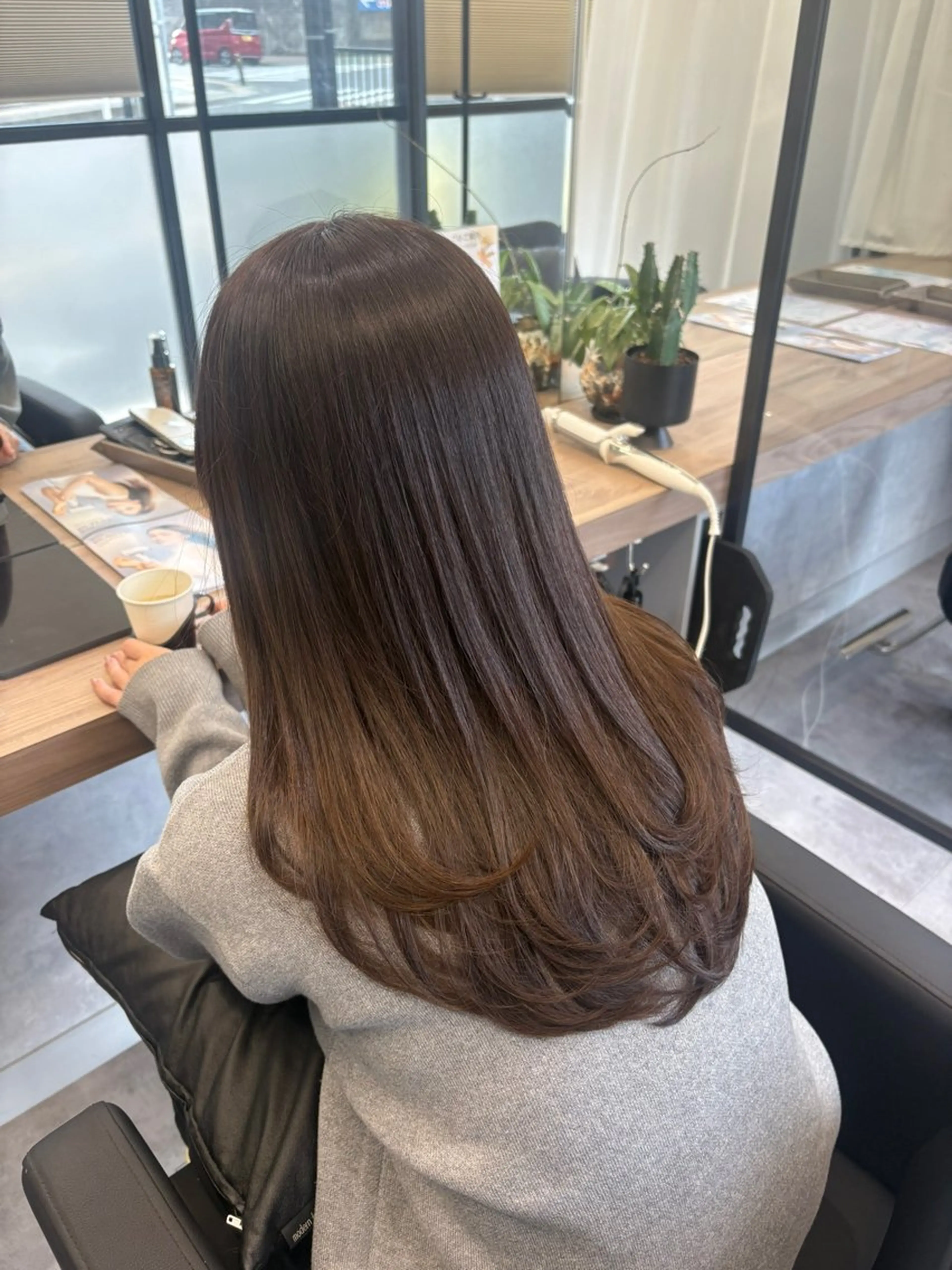 ロング カラー カット ヘアカラー Nail &Beauty by UNO伊勢原所属・COCO .のヘアスタイル