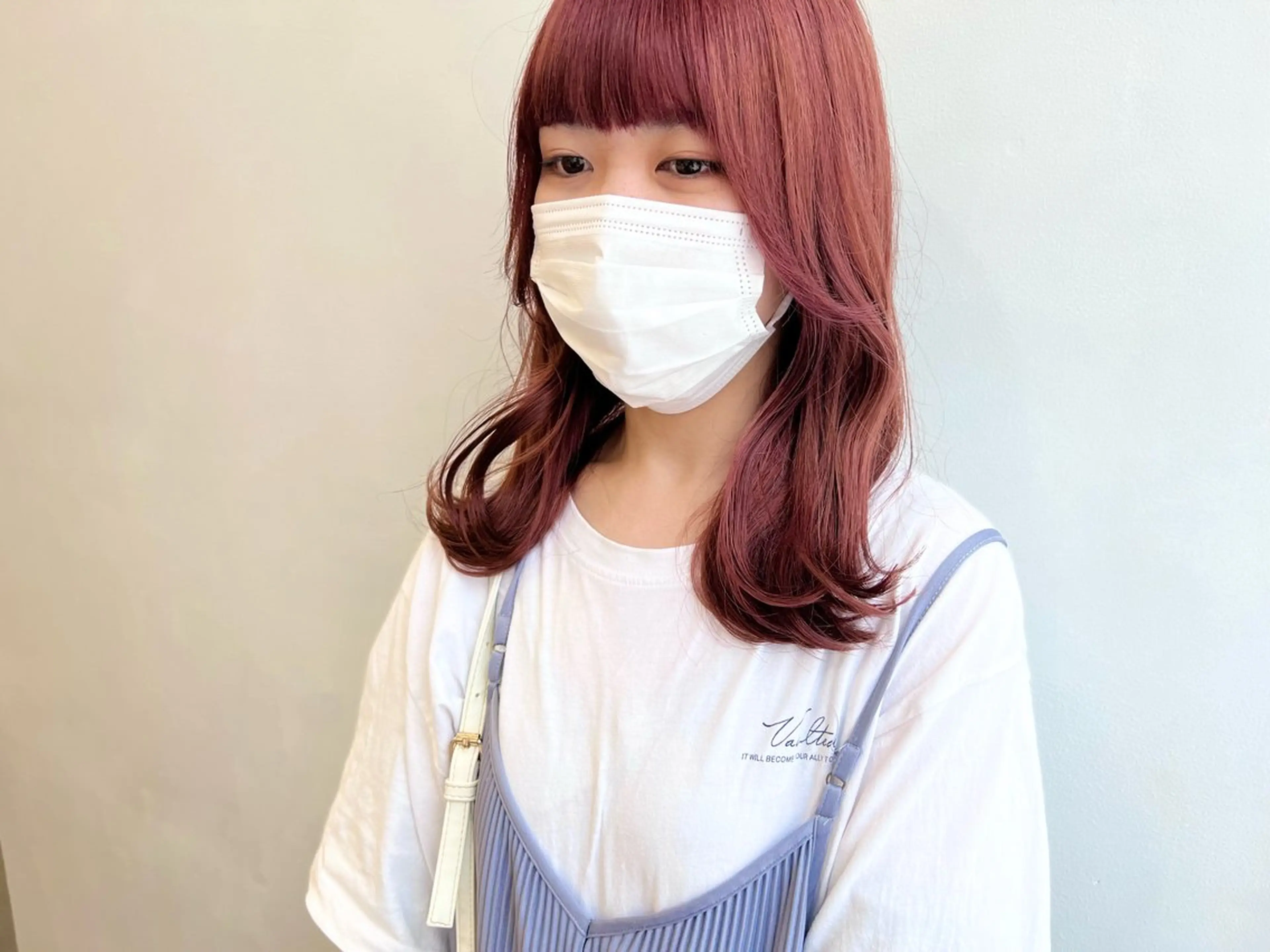 ミディアム カラー ブリーチ ピンクカラー ヘアカラー トリートメント タカハシ ハヤトのヘアスタイル